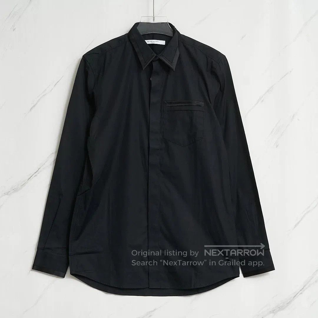 Givenchy Authentic Givenchy Men's Satin Panel Shirt. Size US M / EU 48-50 / 2 - 1 Thumbnail