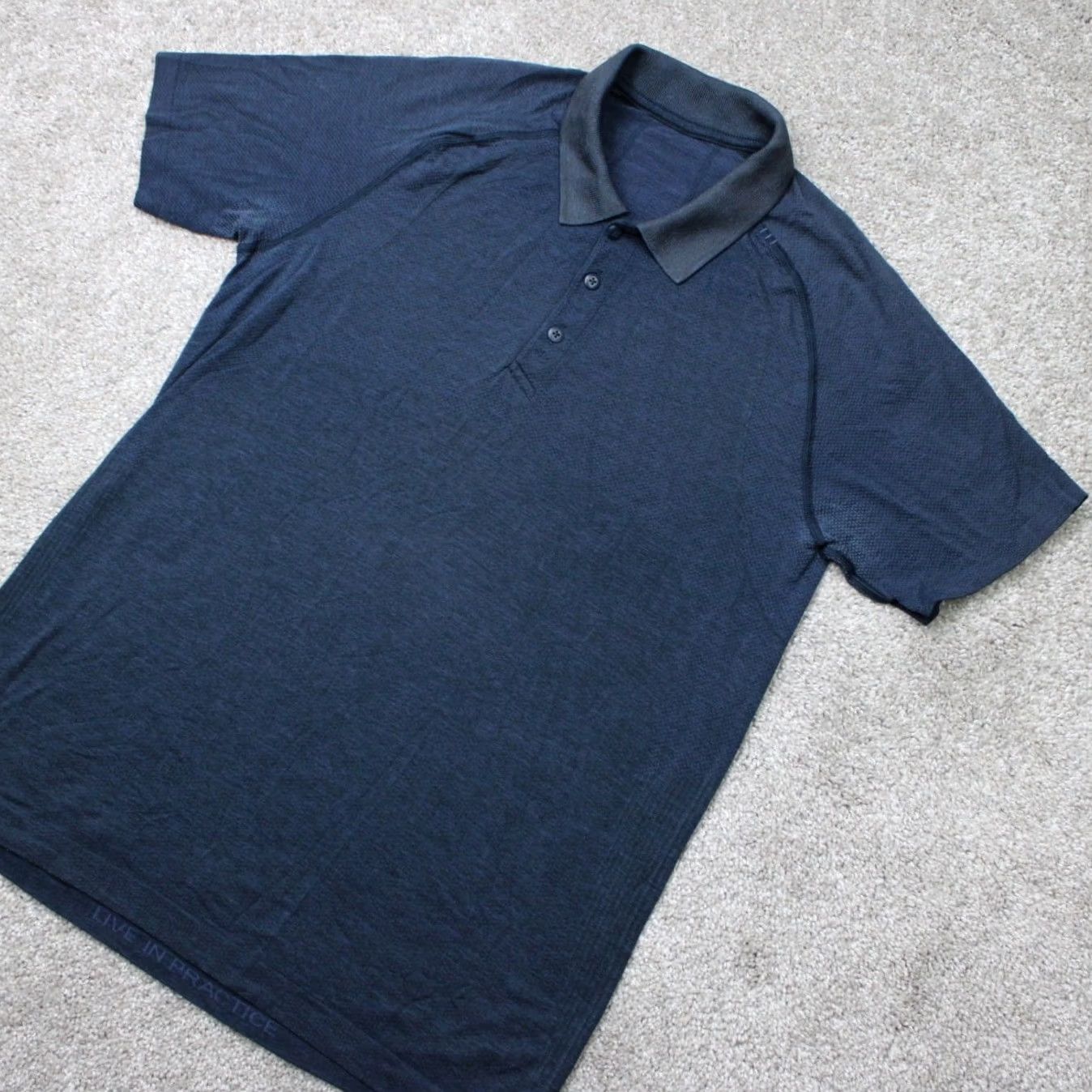 Lululemon Lululemon Polo Shirt Mens Medium Blue Performance Short Sleeve Stretch Pullover Polo Shirt Linen? Size US M / EU 48-50 / 2 - 4 Thumbnail