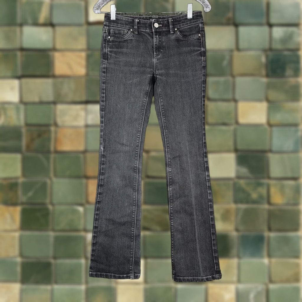 White House Black Market White House Black Market Bootscut Black Jeans Size 28 Womens Blanc Oor Bootcut Jeans Women 28 Black Size 28" / US 6 / IT 42 - 1 Thumbnail