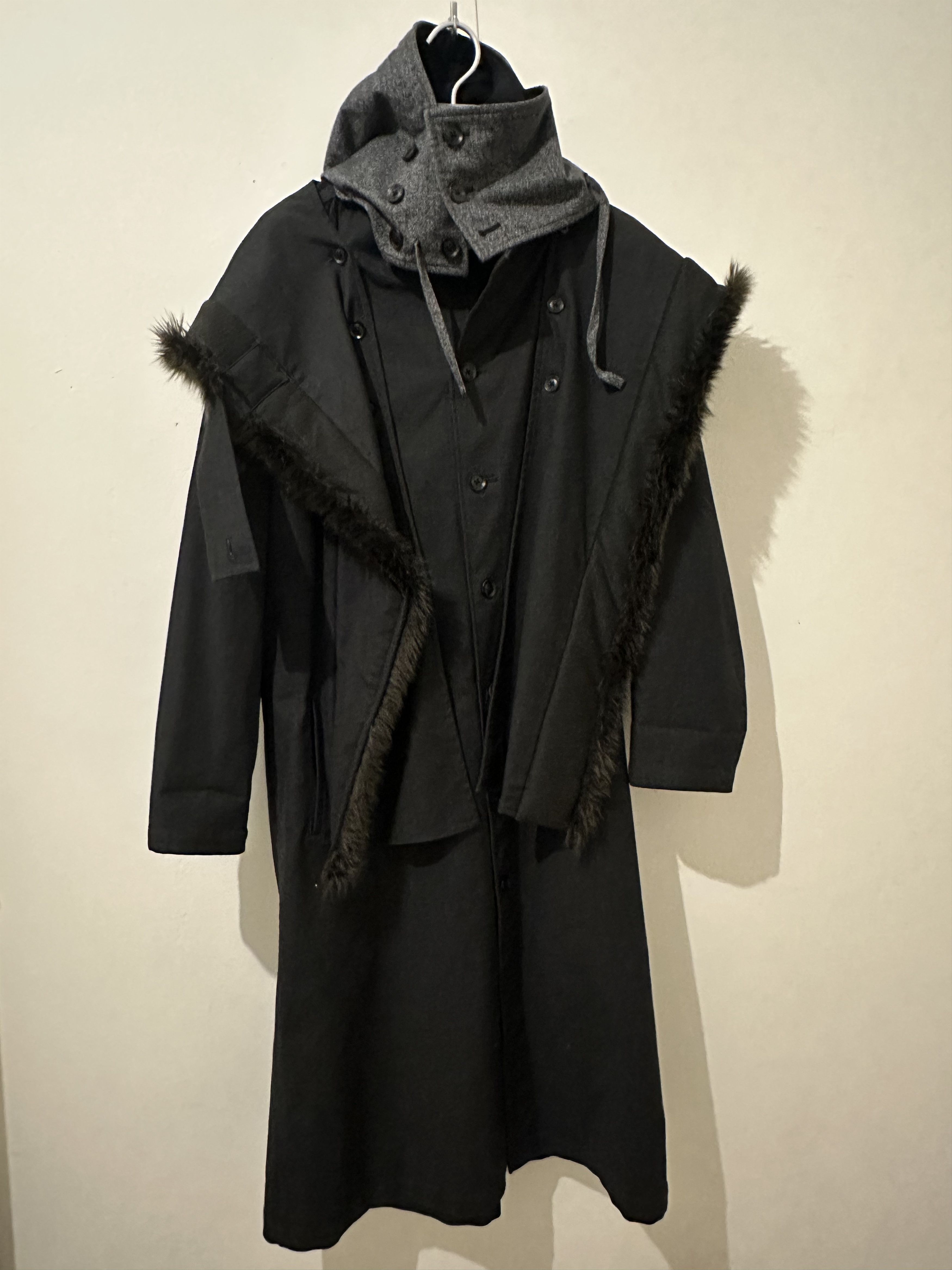 Yohji Yamamoto AW19 Detachable Hooded Fur Jacket Size US M / EU 48-50 / 2 - 1 Thumbnail