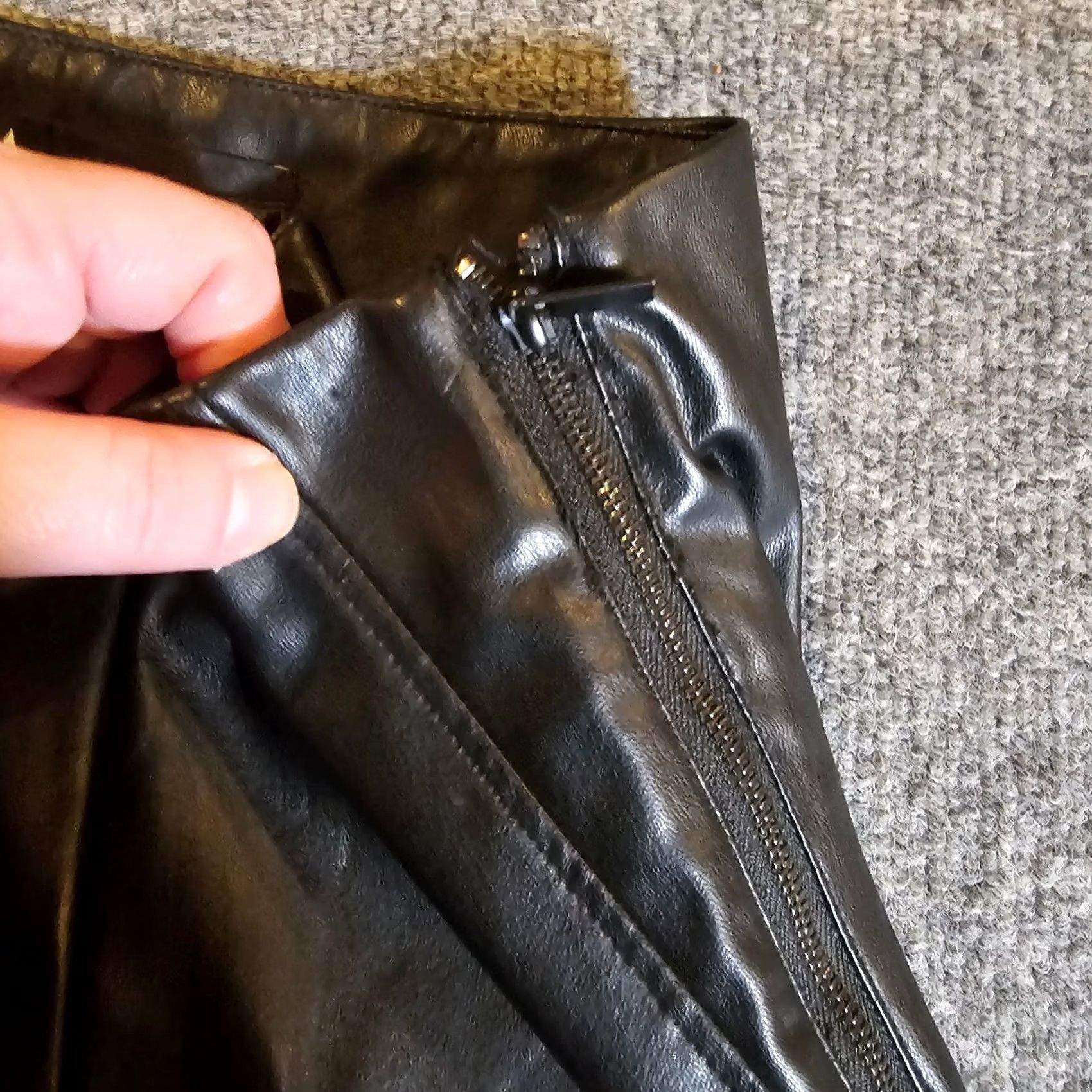 Zara Zara Pants Womens S Black Size Faux Leather Flare Flat Front Stretch Casual Club Size 28" / US 6 / IT 42 - 3 Thumbnail