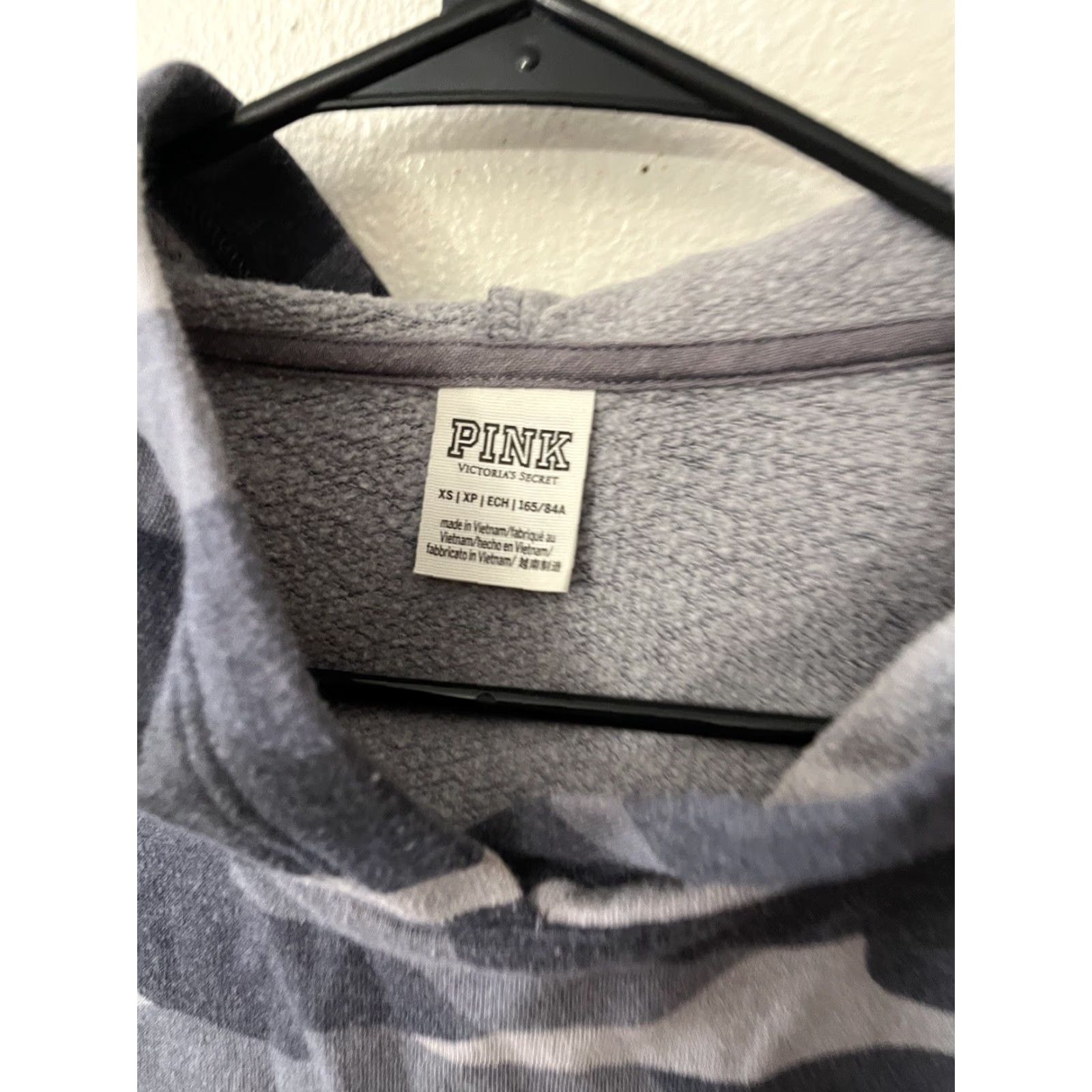 Victoria's Secret Victoria's Secret PINK Hoodie Women XS Gray Pullover Long Sleeve Logo Activewear Size XS / US 0-2 / IT 36-38 - 2 Thumbnail