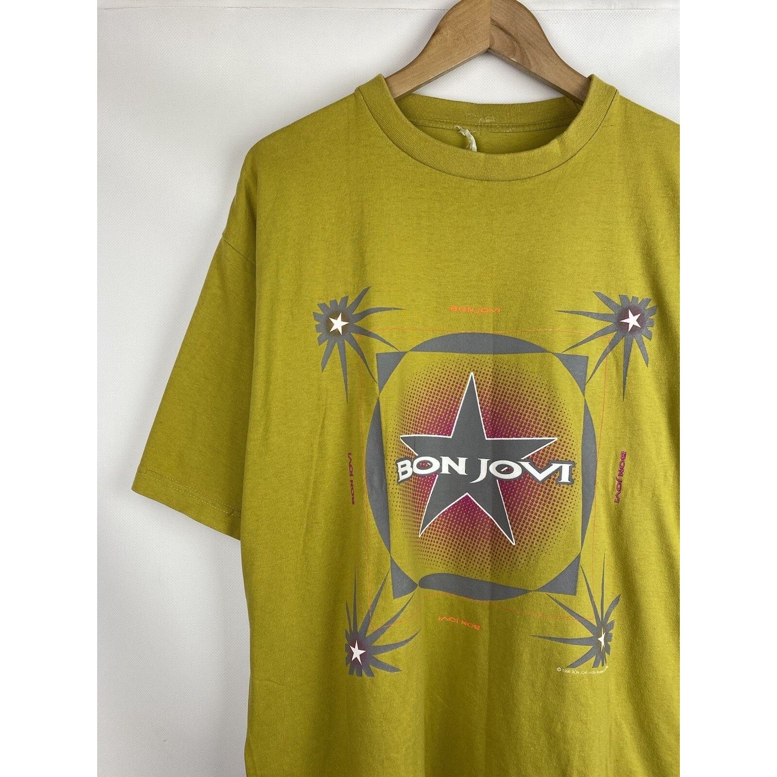 Band Tees Bon Jovi vintage 90s World Tour 1996 band t shirt size ~ xl Size US XL / EU 56 / 4 - 4 Thumbnail