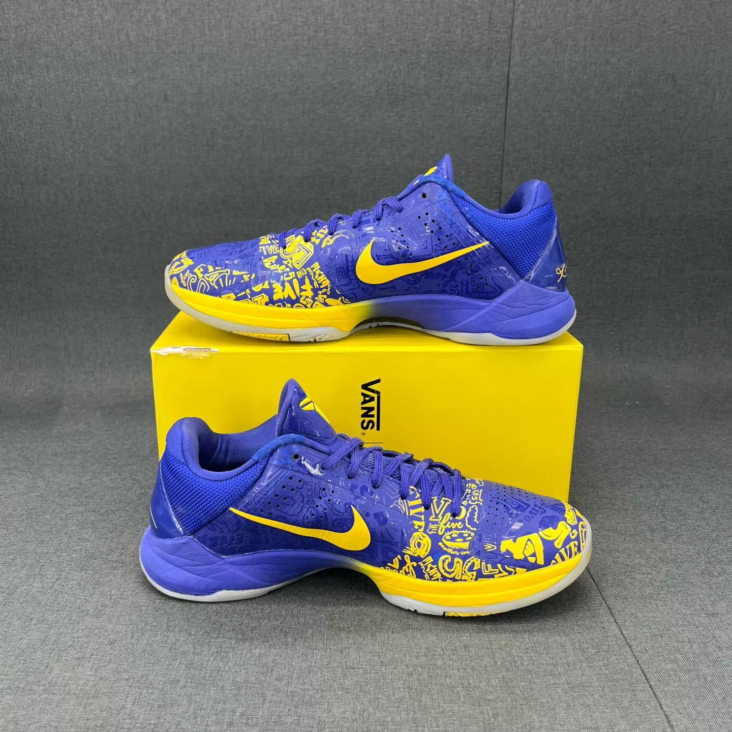 Nike zk5 5-time Champion blue/yellow worn collar repair 45 Size US 12 / EU 45 - 3 Thumbnail