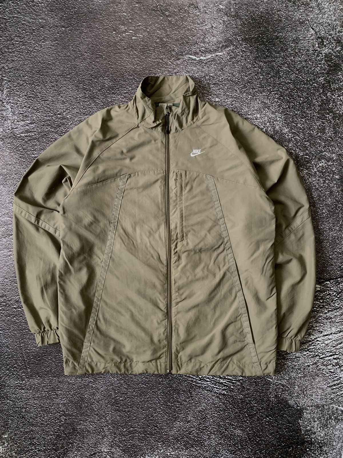 Nike Nike VintageY2K Nylon Light Olympic Jacket Size US S / EU 44-46 / 1 - 1 Thumbnail