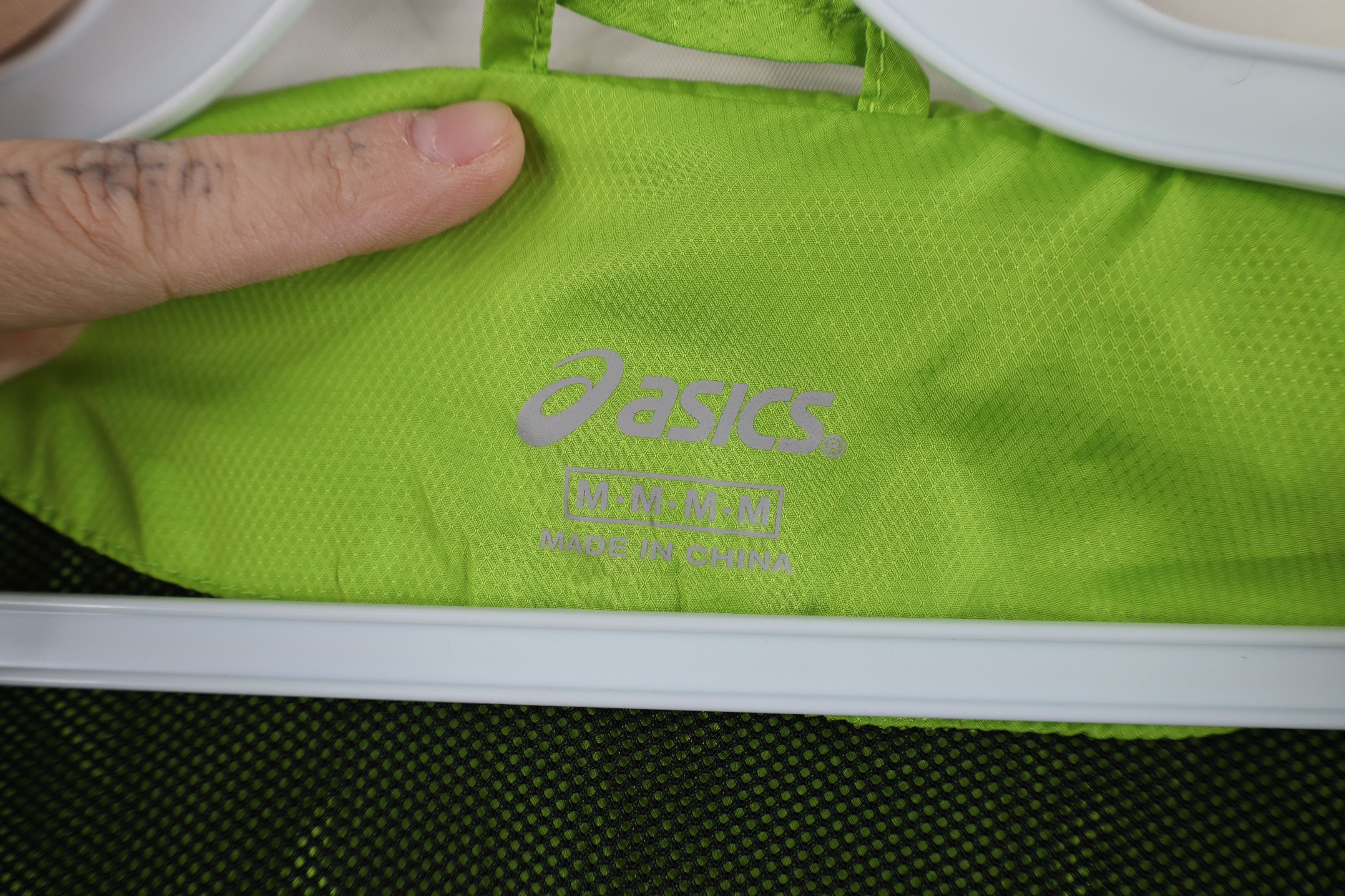 Asics Vintage Asics Reflective Running Rain Windbreaker Jacket Size US M / EU 48-50 / 2 - 10 Thumbnail