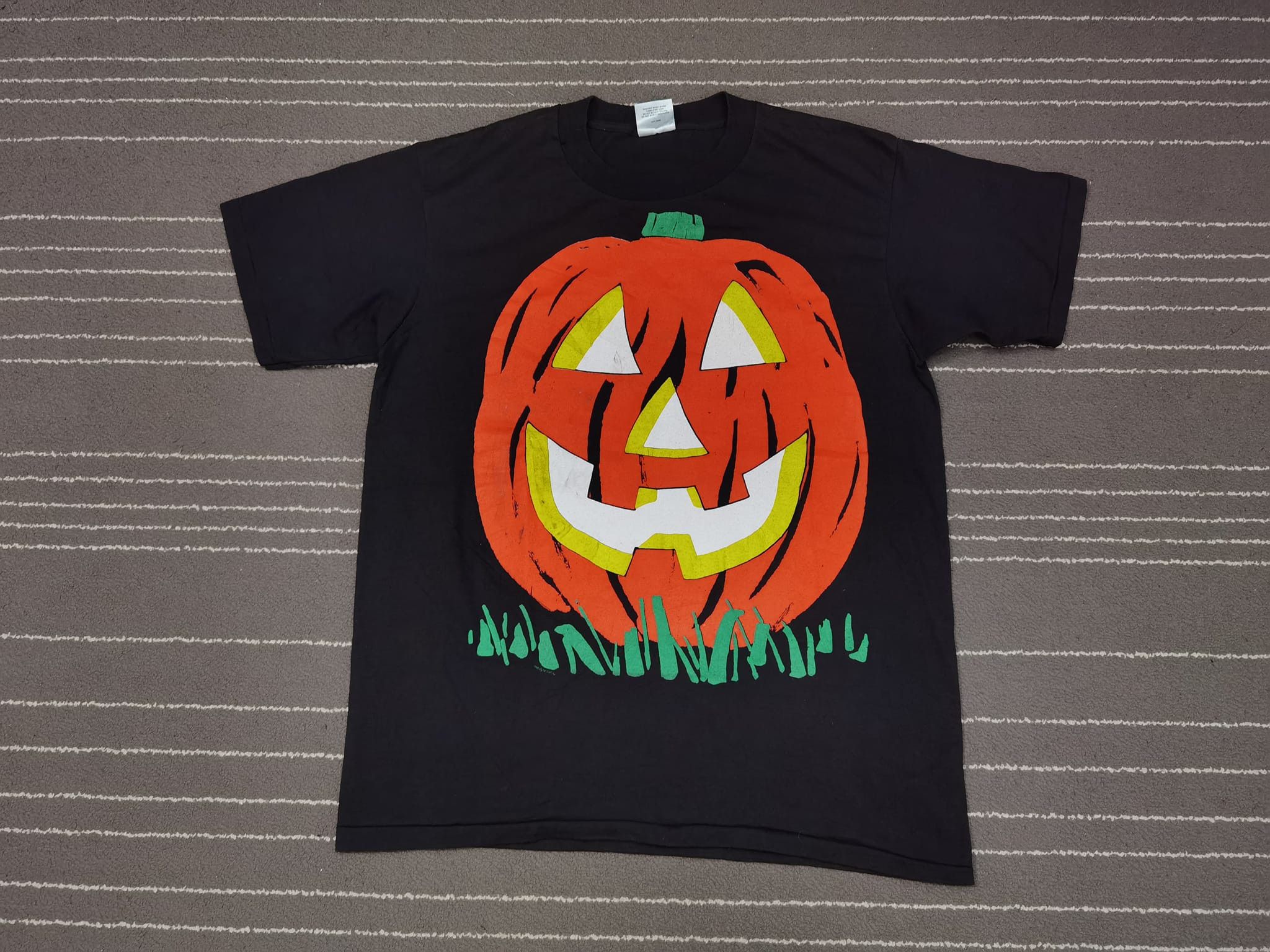 Vintage Vintage 1988 oneita pumpkin tee L 2194 Size US L / EU 52-54 / 3 - 1 Thumbnail