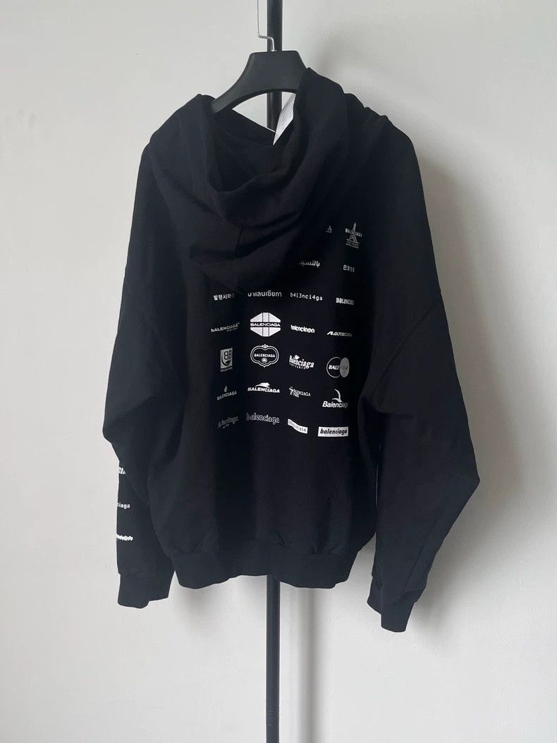 Balenciaga Balenciaga Monogram logo printed long-sleeve sweatshirt Size US XS / EU 42 / 0 - 2 Thumbnail