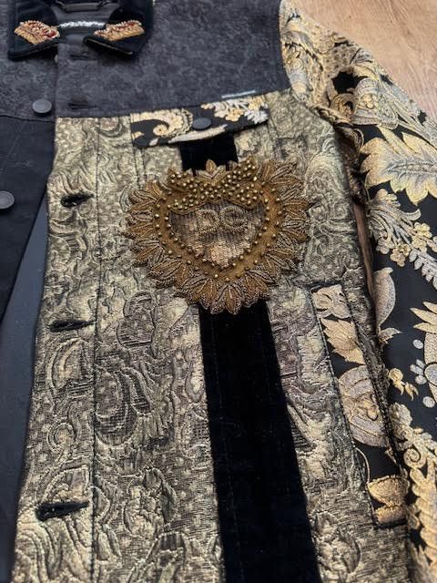 Dolce & Gabbana Dolce & Gabanna Embellished jacket Size US M / EU 48-50 / 2 - 6 Thumbnail