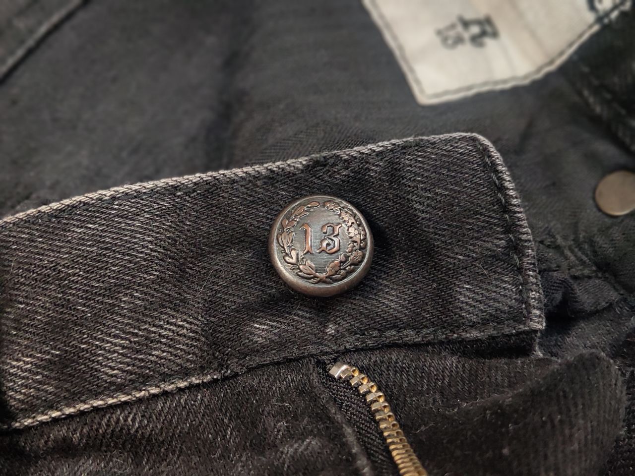 R13 R13 Stove Pipe Japanese Denim Design Paint straight Jeans Size 26" / US 2 / IT 38 - 14 Thumbnail