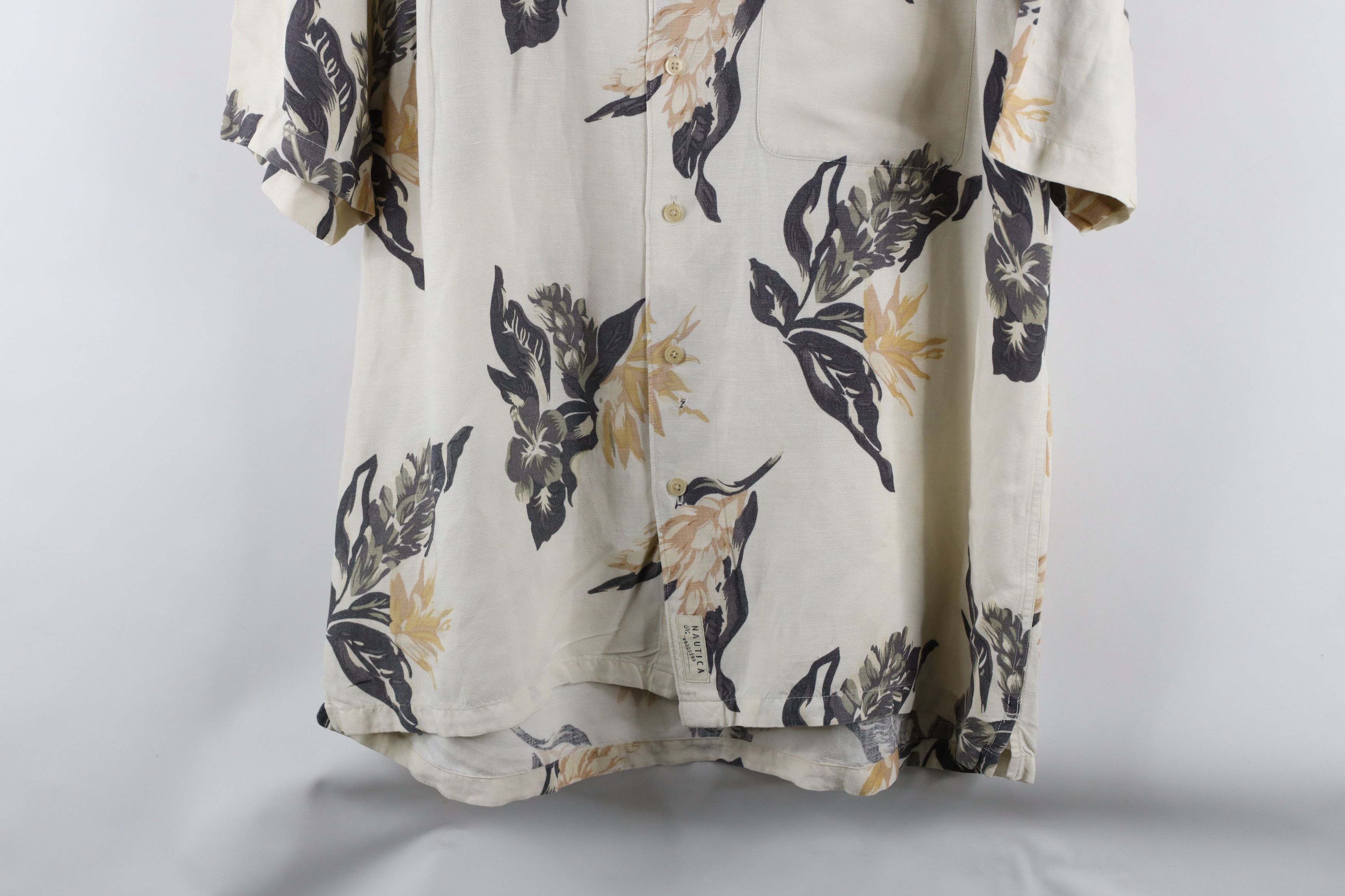 Nautica × Vintage Vintage 90s Nautica Distressed Blend Flower Button Shirt Size US M / EU 48-50 / 2 - 3 Thumbnail