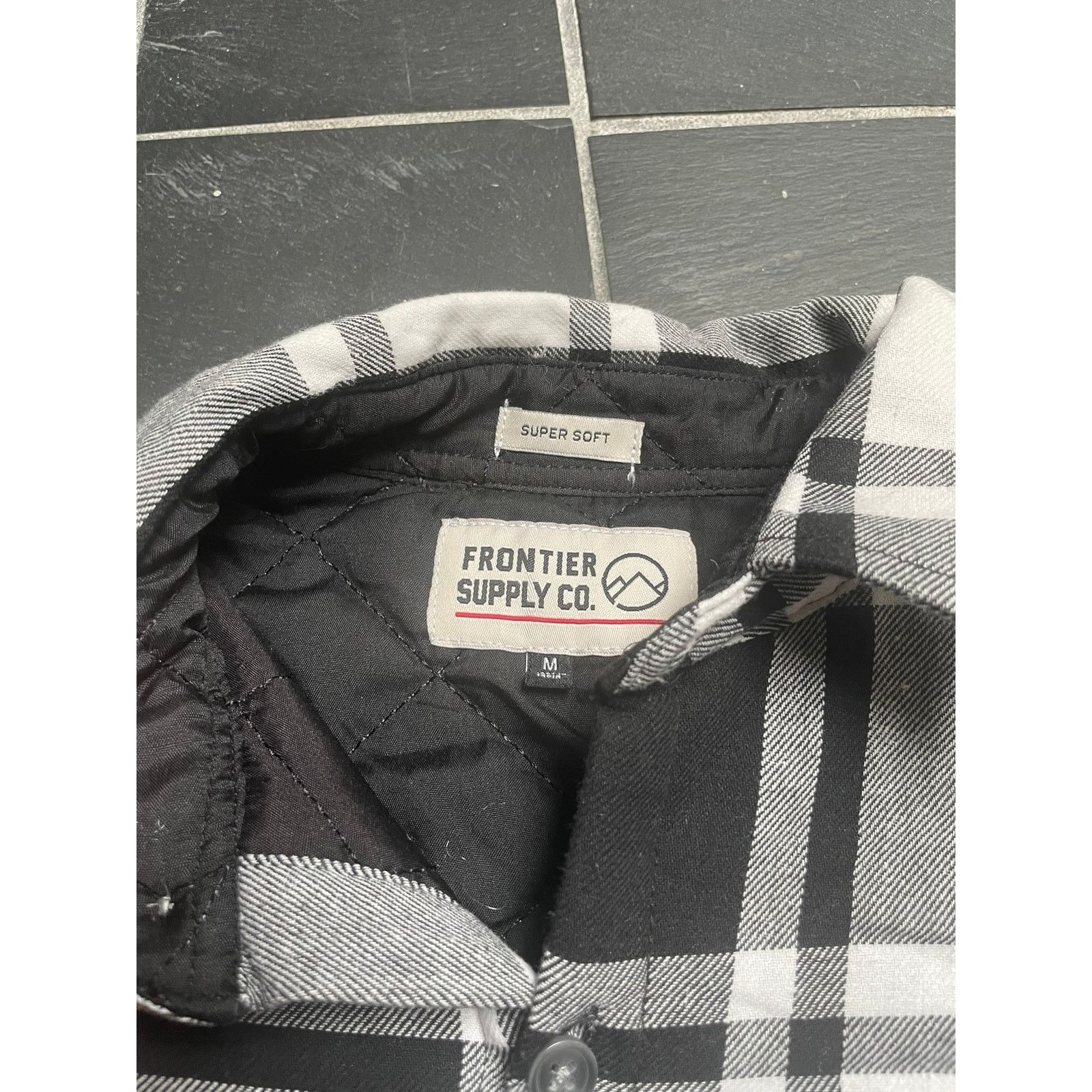 Other Black White Flannel Thermal Size Medium Mens Size US M / EU 48-50 / 2 - 2 Thumbnail