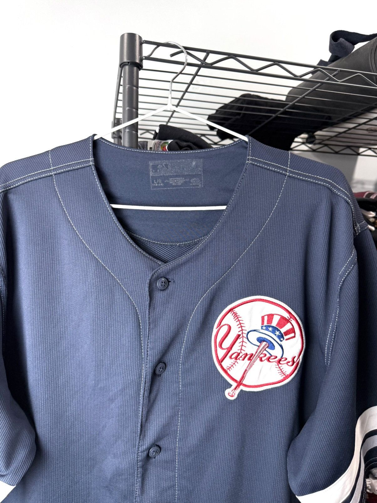 NFL 00-90’s Rare! Vintage New York Yankees Jersey Baseball MLB Size US L / EU 52-54 / 3 - 3 Thumbnail