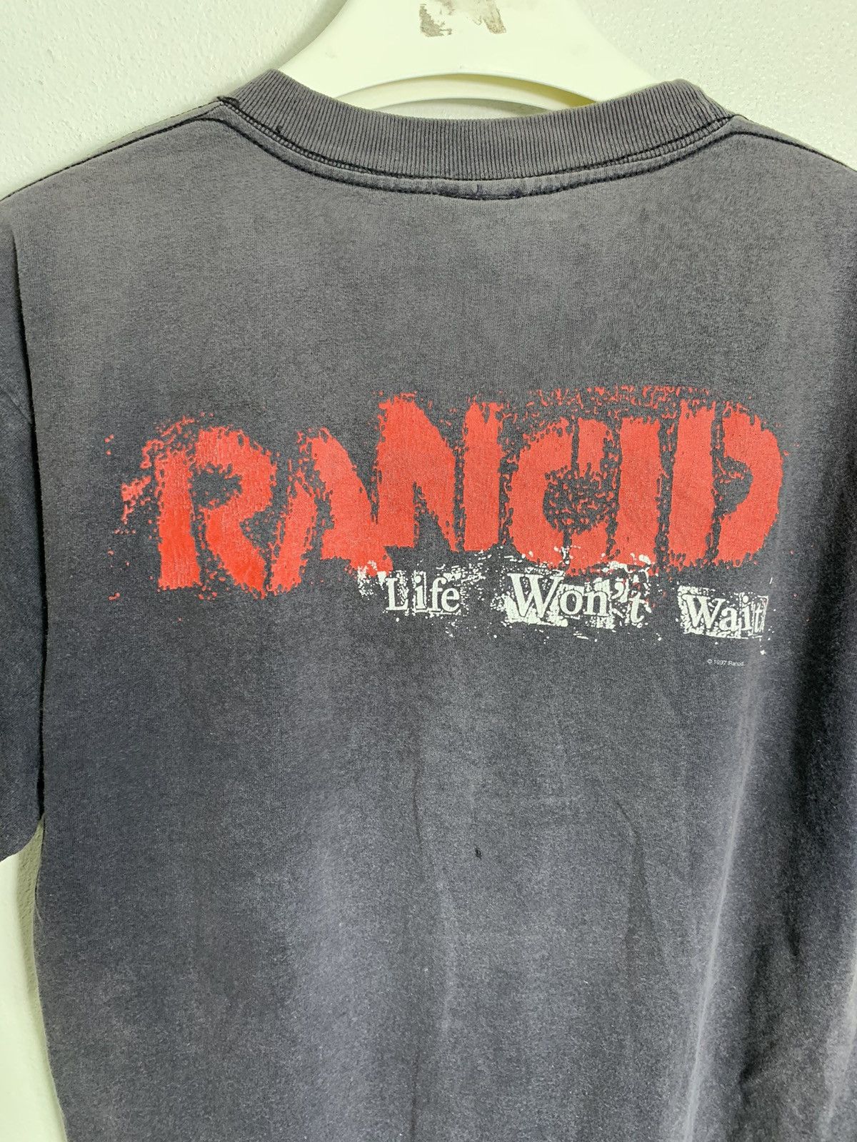Vintage Vintage 1997 Rancid Punk band Tshirt Size US M / EU 48-50 / 2 - 8 Thumbnail