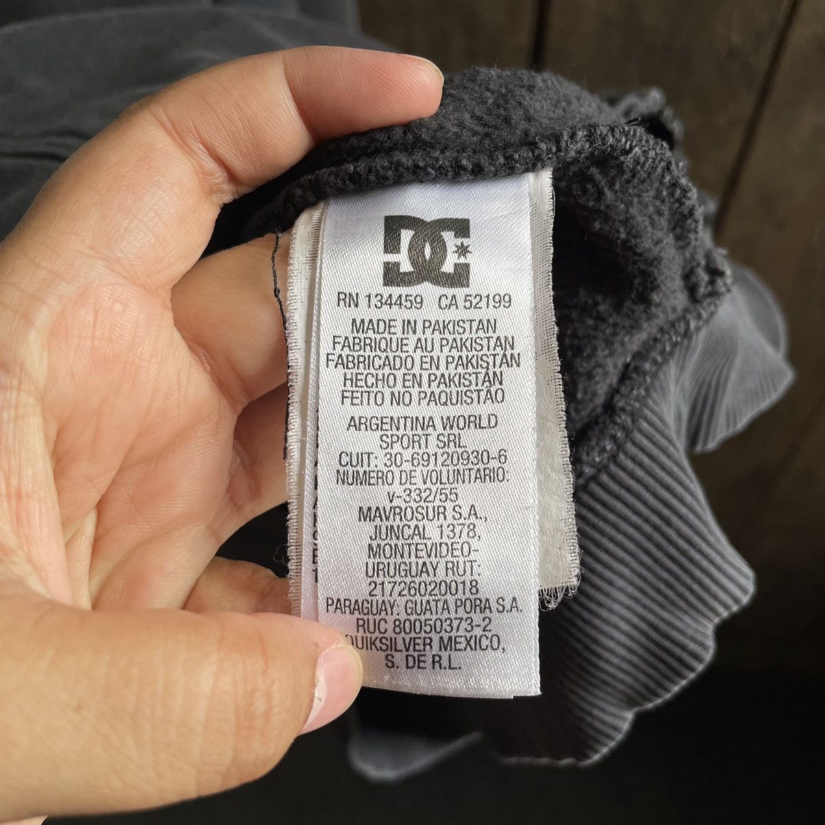 DC × Vintage Vintage DC Big Logo Hoodie Size US M / EU 48-50 / 2 - 5 Thumbnail