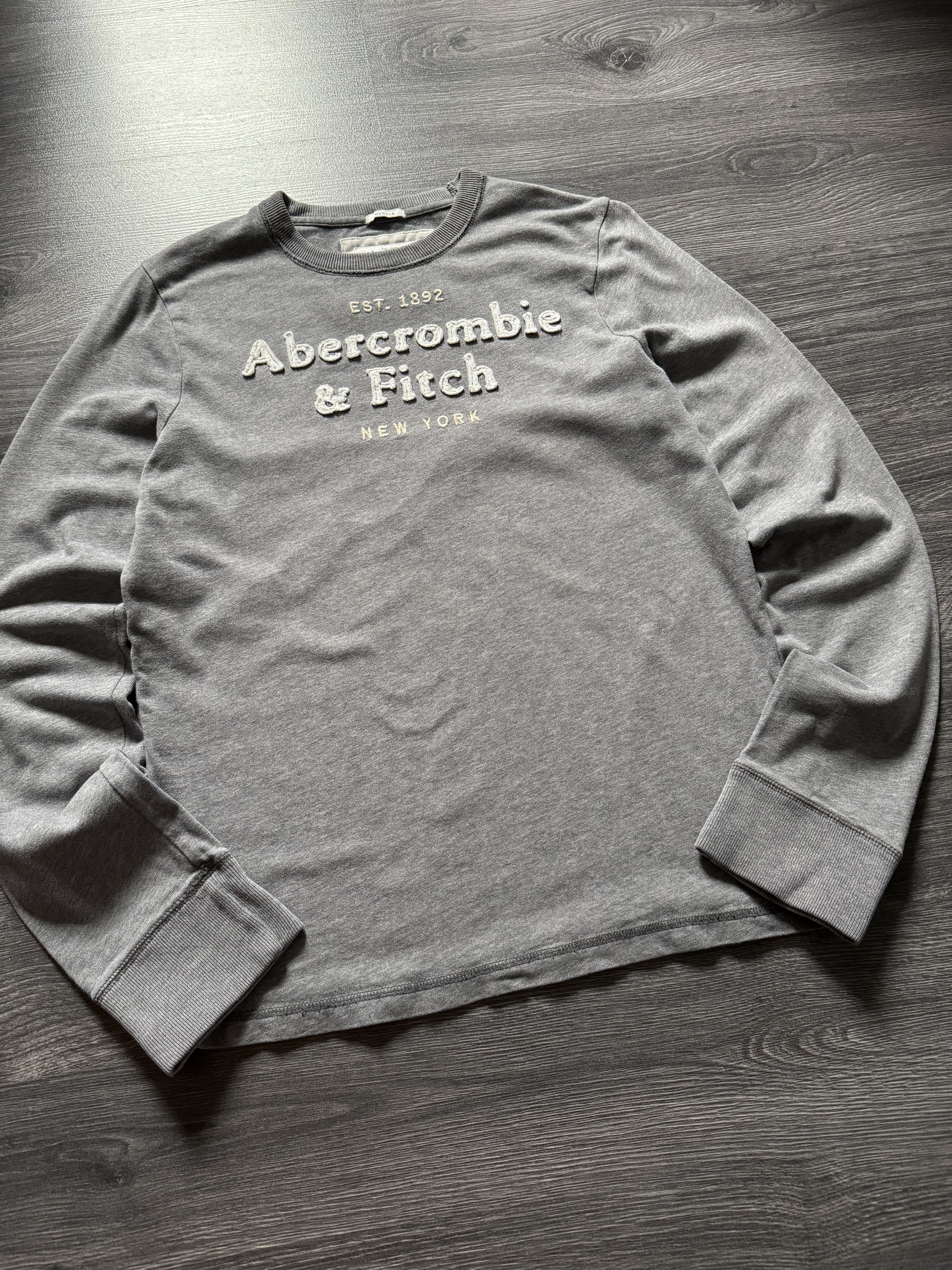 Abercrombie & Fitch Vintage Abercrombie & Fitch Crewneck Icon Sweatshirt Size US L / EU 52-54 / 3 - 3 Thumbnail
