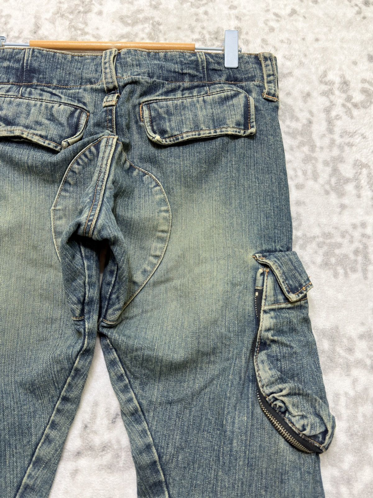 Le Grande Bleu (L.G.B.) TETTSUP Utility 3D Pocket Distressed Low Rise Skinny Cargo Size US 30 / EU 46 - 11 Thumbnail