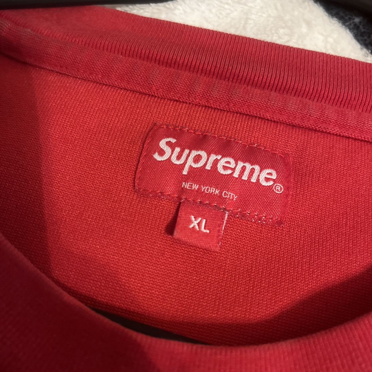 Supreme Red Supreme Chenille Arc Tee Size US XL / EU 56 / 4 - 3 Thumbnail