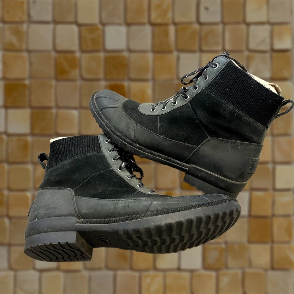 UGG Women\'s Black Leather & Gray wool Lace-Up Ankle Boots -sz9 Black UGG Leather Boots for Women for sale - eBay main image 4
