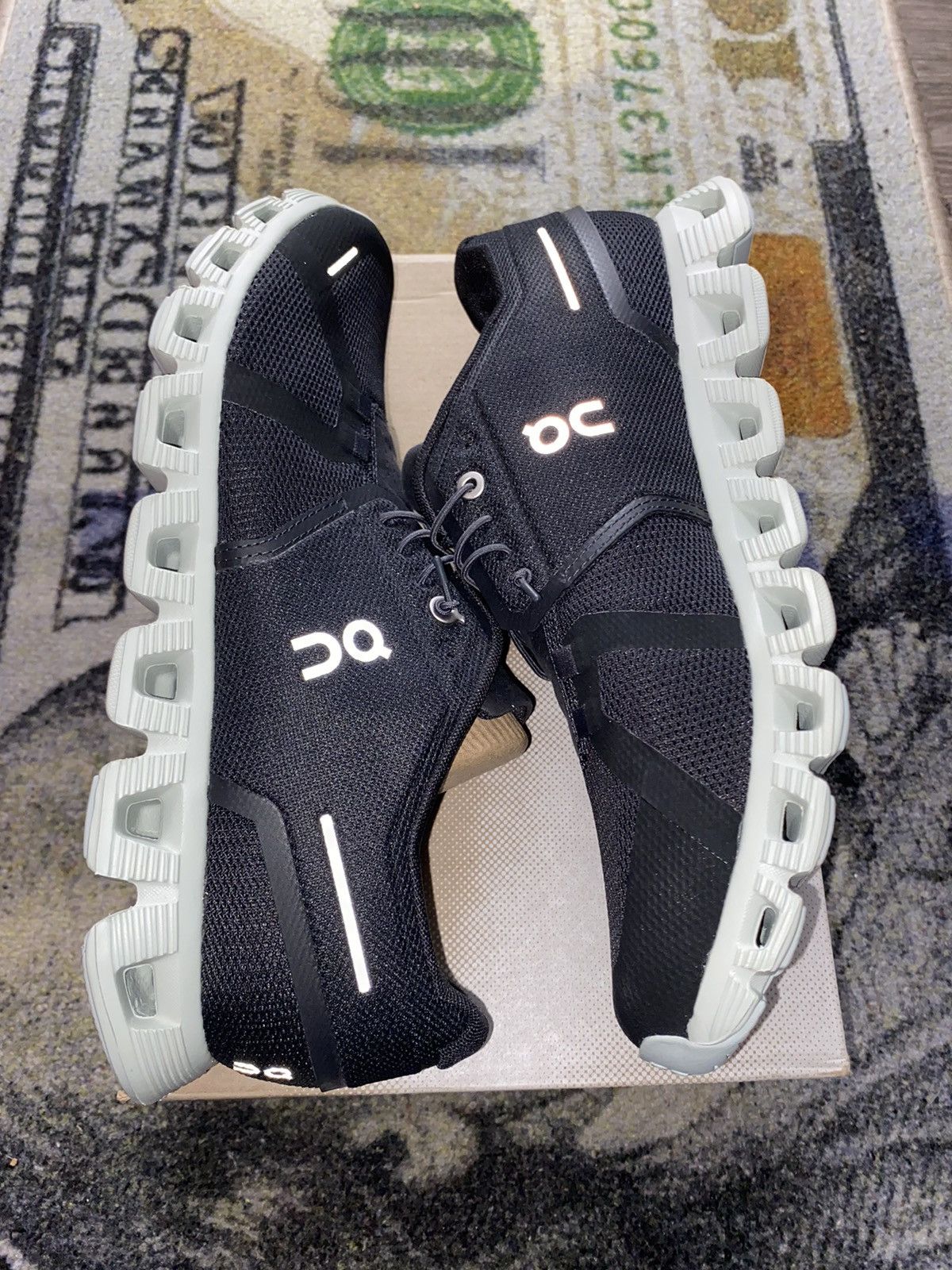 On On Running Cloud 5 Magnet Surf (Womens 11) Size US 9.5 / EU 42-43 - 1 Thumbnail