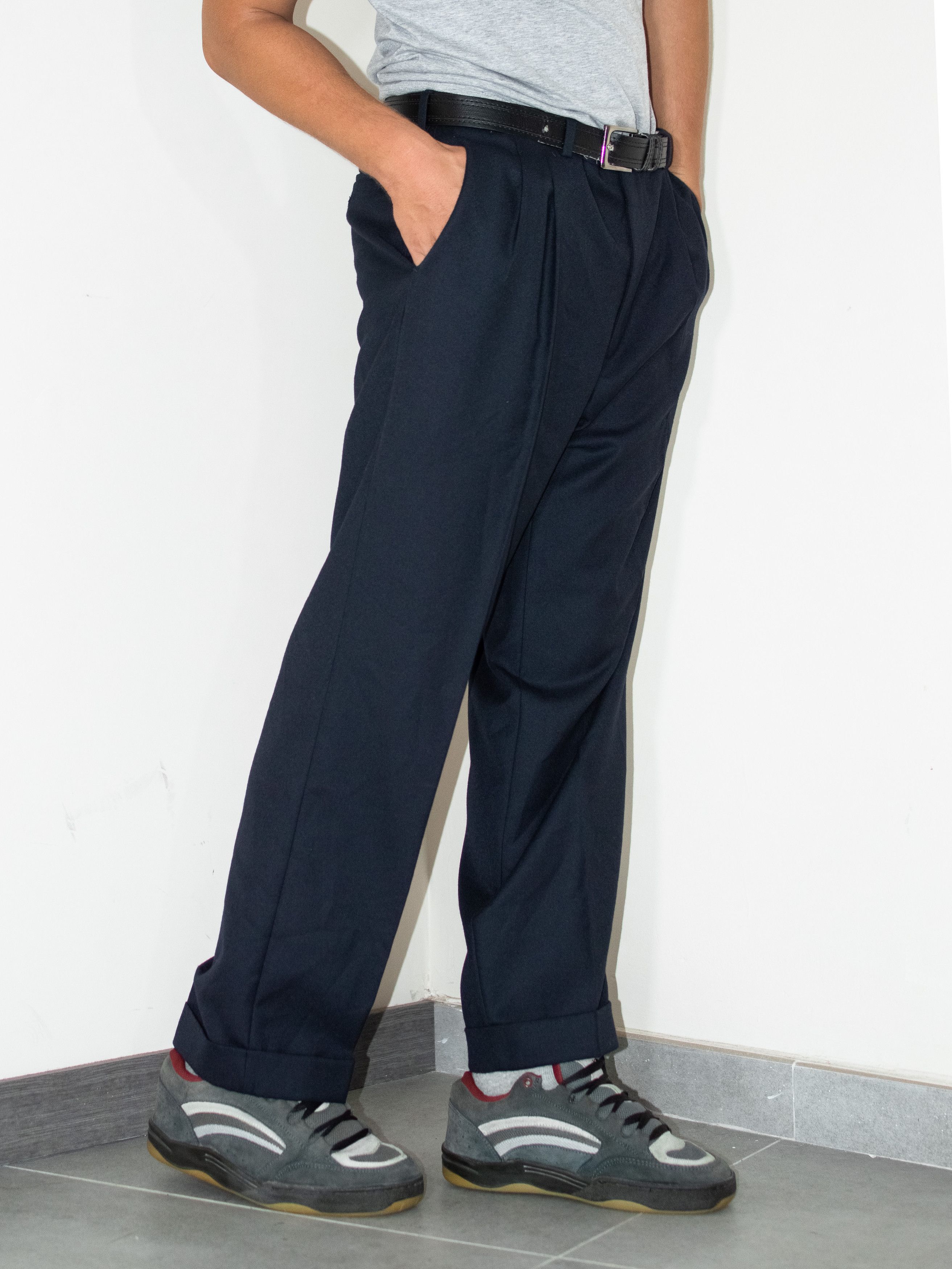 Burberry × Designer × Vintage Burberry vintage Navy wide leg loose Fit chino Trousers Size US 36 / EU 52 - 4 Thumbnail