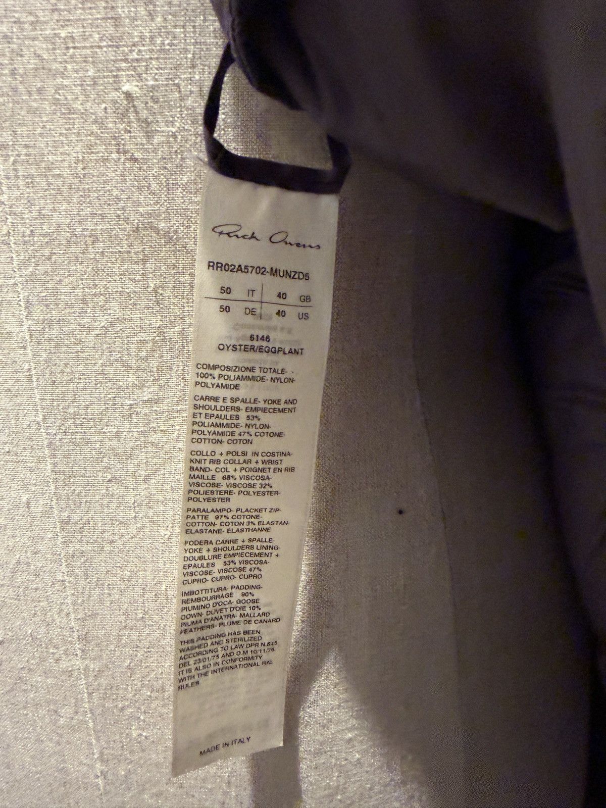 Rick Owens Rick Owens FW20 “Oyster” down jacket. Size US M / EU 48-50 / 2 - 6 Thumbnail