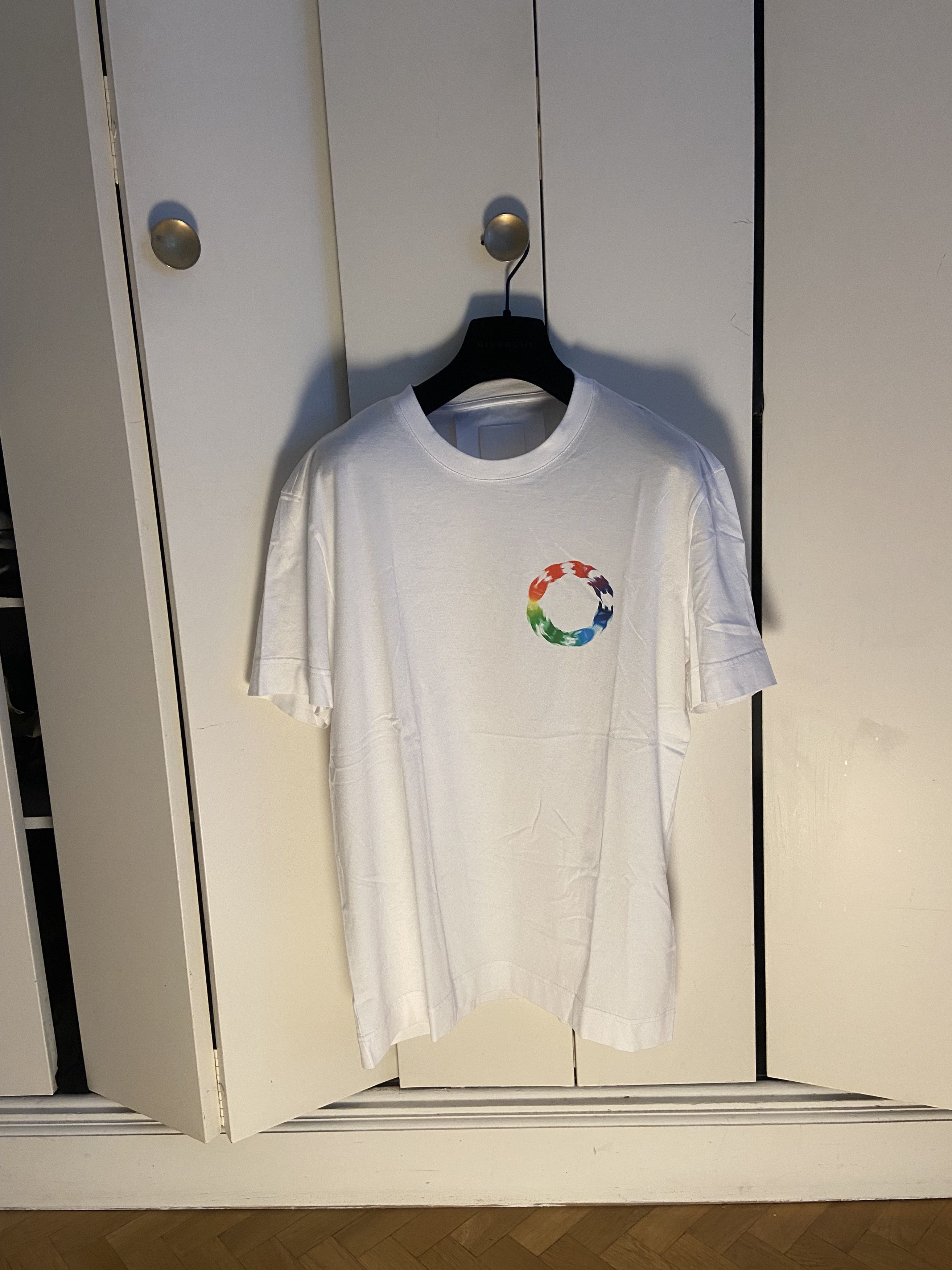 Givenchy Givenchy Logo Shark Rottweiler T-shirt White Size US XL / EU 56 / 4 - 1 Thumbnail