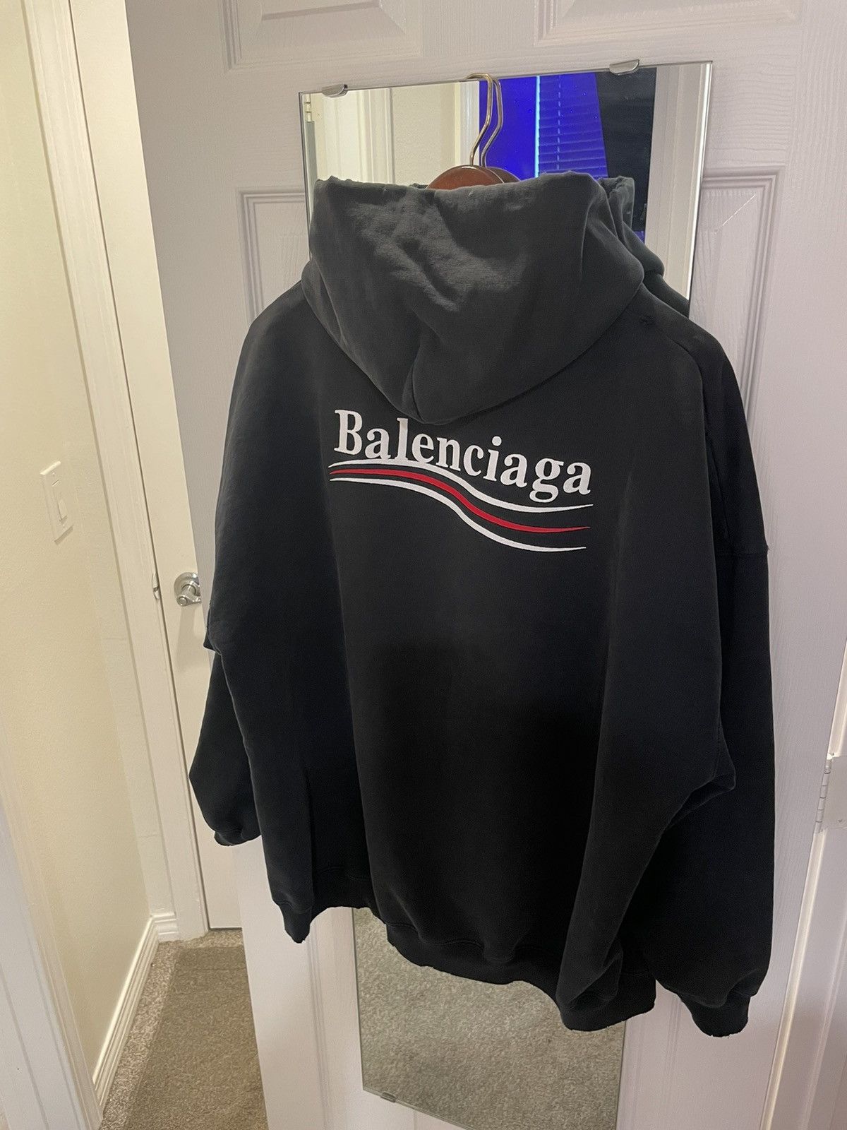 Balenciaga Balenciaga distressed campaign hoodie Size US XS / EU 42 / 0 - 1 Thumbnail