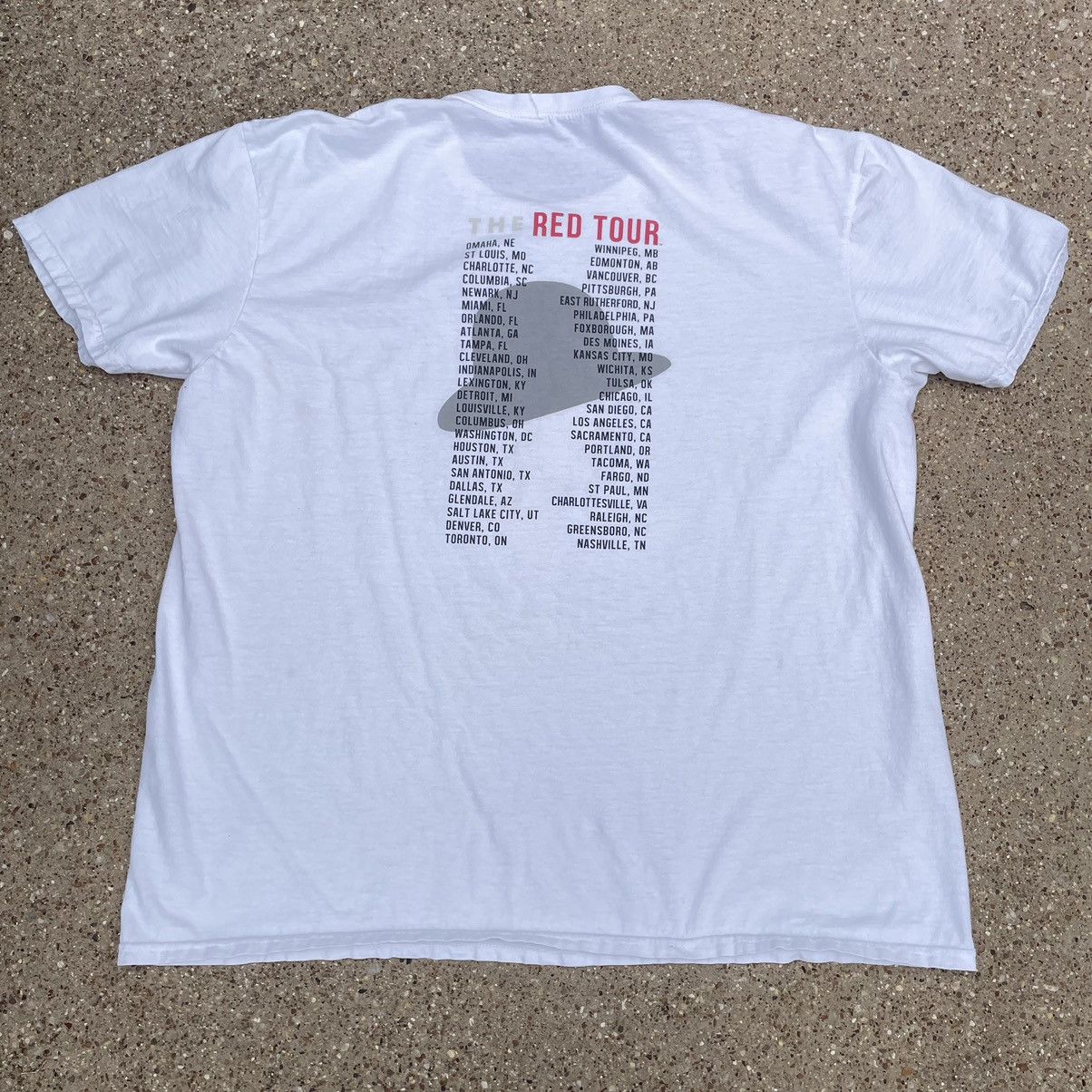 Band Tees × Vintage 2013 Taylor Swift The Red Tour Concert Tee XL Size US XL / EU 56 / 4 - 2 Thumbnail
