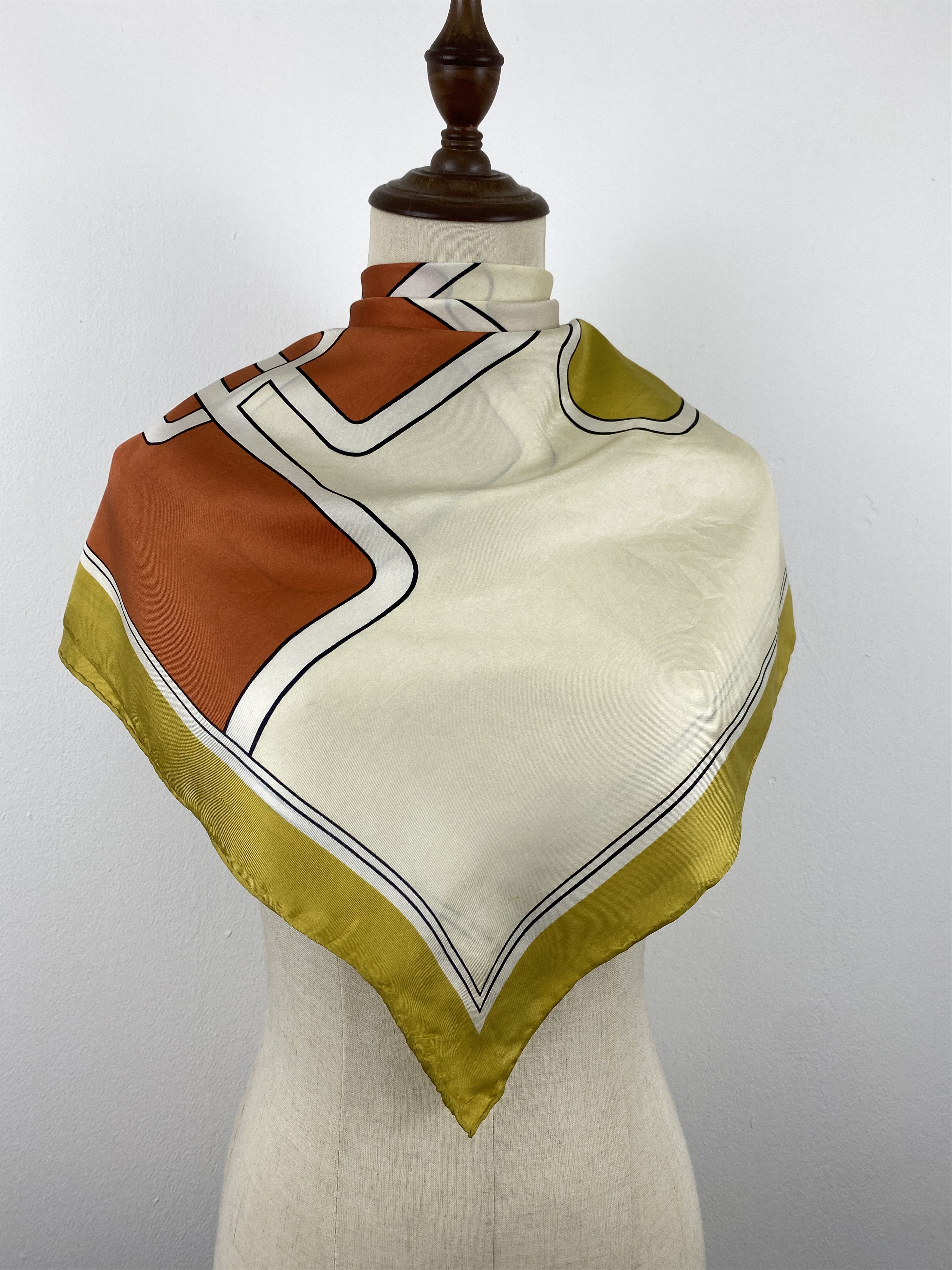 Japanese Brand Vintage Japanese Brand Silk Scarf SN0155 Size ONE SIZE - 2 Thumbnail