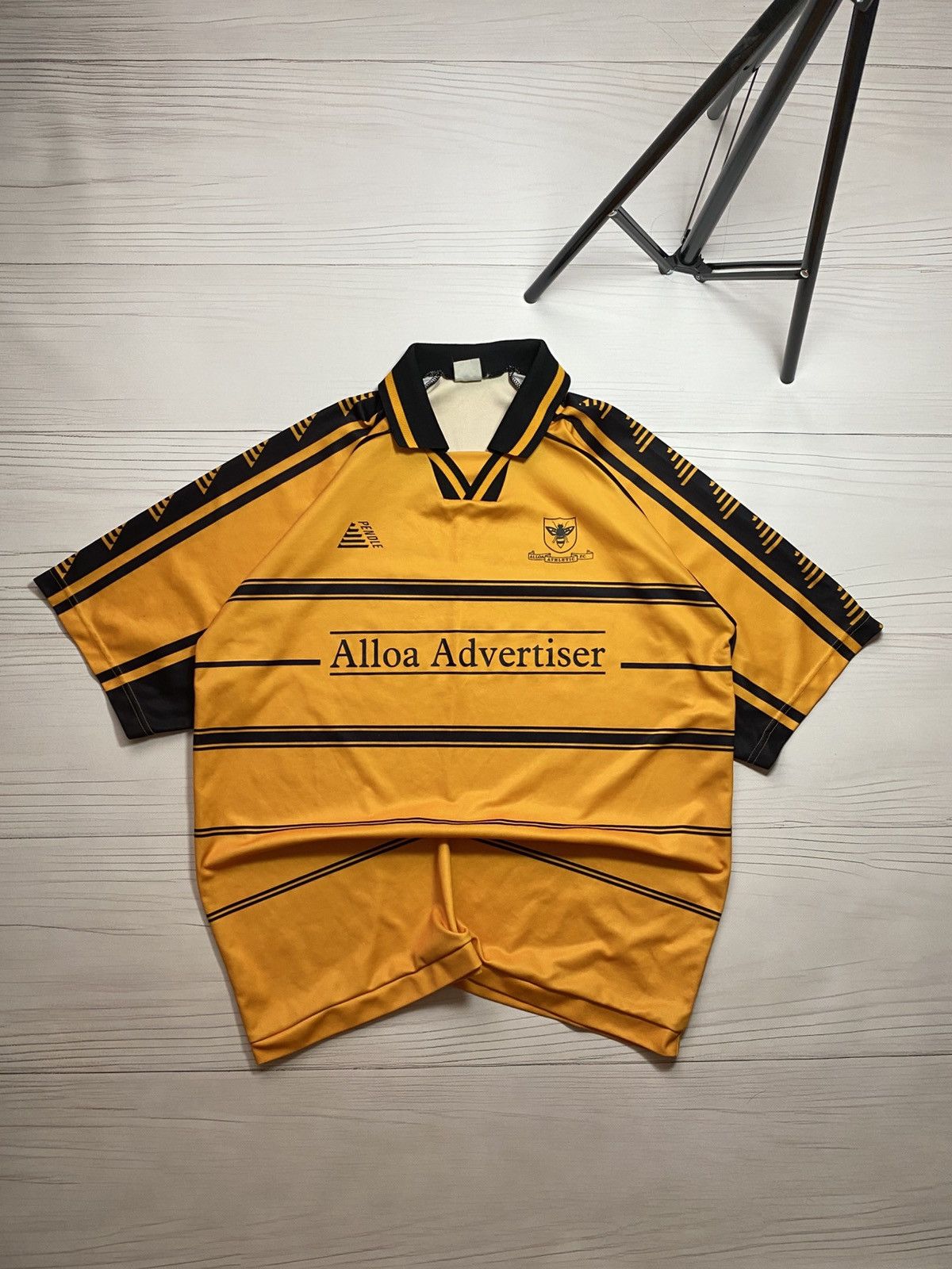 Vintage Alloa Athletic 2001/02 home soccer football jersey