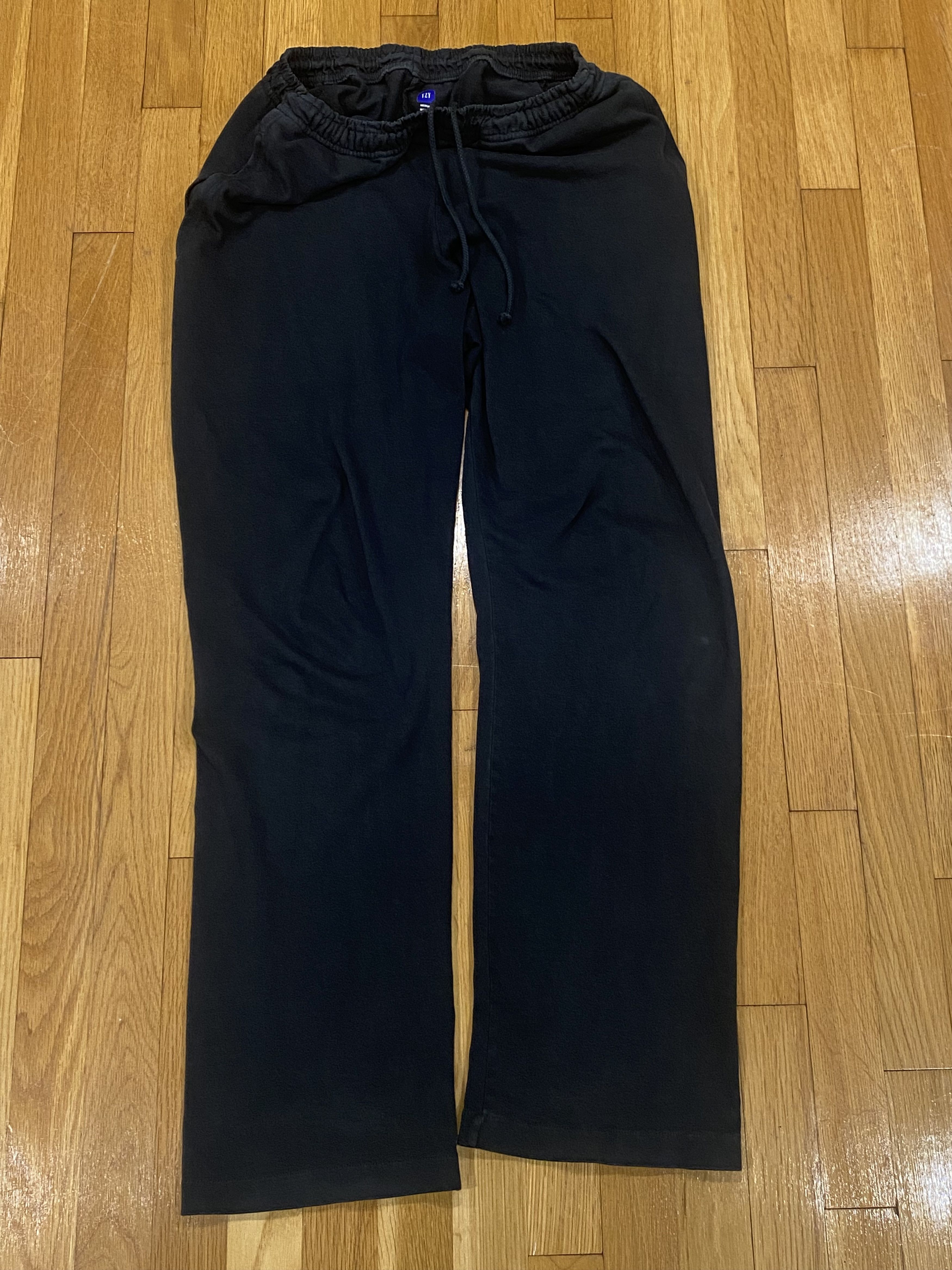 Balenciaga × Gap × Yeezy Washed Black Yeezy Gap Fitted Sweatpants Size US 32 / EU 48 - 1 Thumbnail