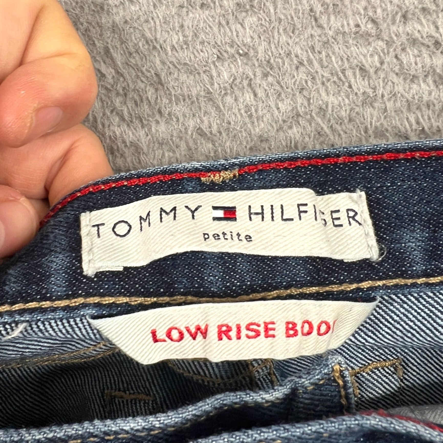 Tommy Hilfiger VINTAGE Tommy Hilfiger Jeans Women Bootcut 31x29 Blue Denim Low Rise 5-Pocket 90s Y2K Mens Womens Girls Size 24" / US 00 / IT 34 - 6 Thumbnail