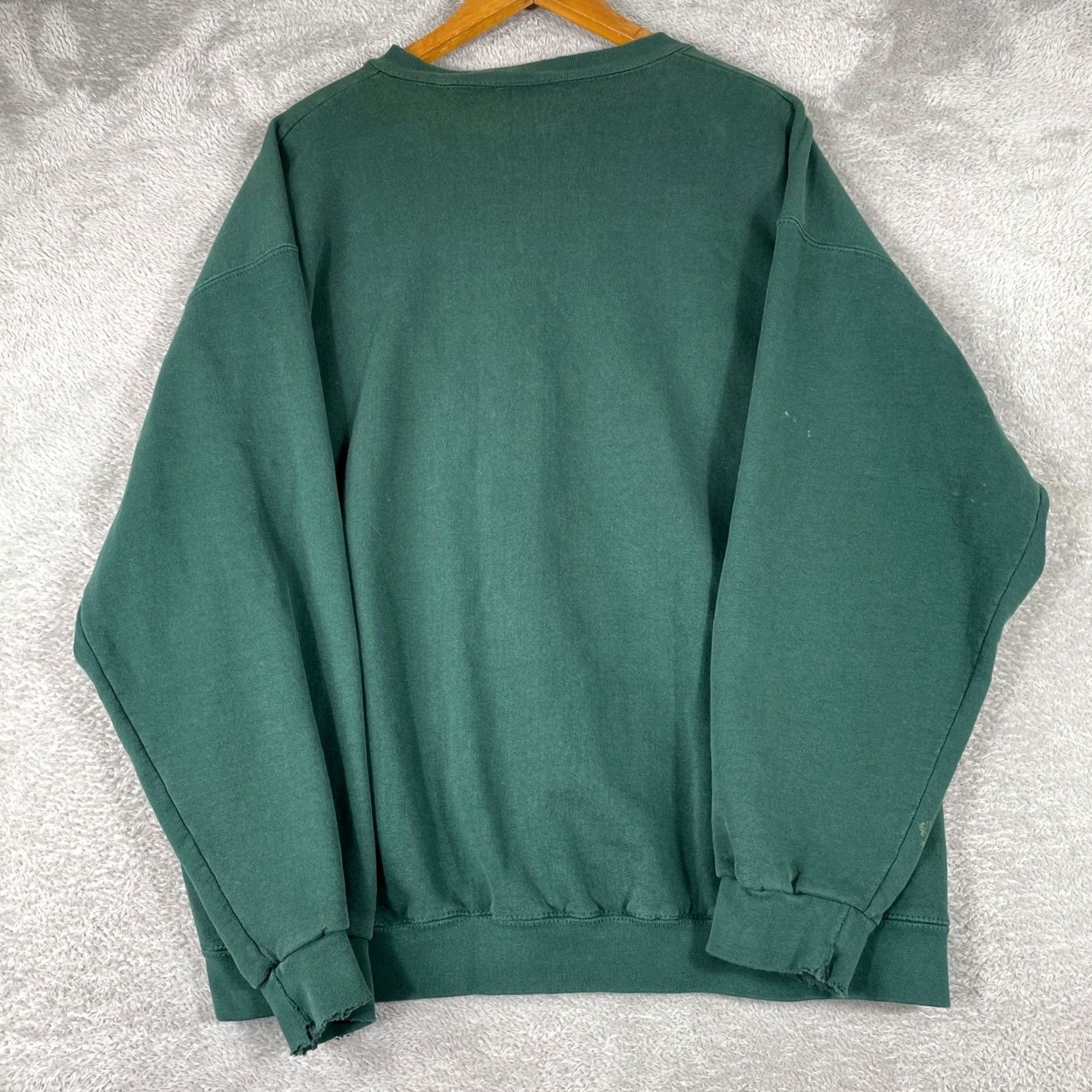 NFL VINTAGE Green Bay Packers Crewneck Sweatshirt Mens XL NFL Lee Sport Sweatshirt Crew Neck Green Football Distressed Cuffs Graphic Print USA Size US XL / EU 56 / 4 - 2 Thumbnail