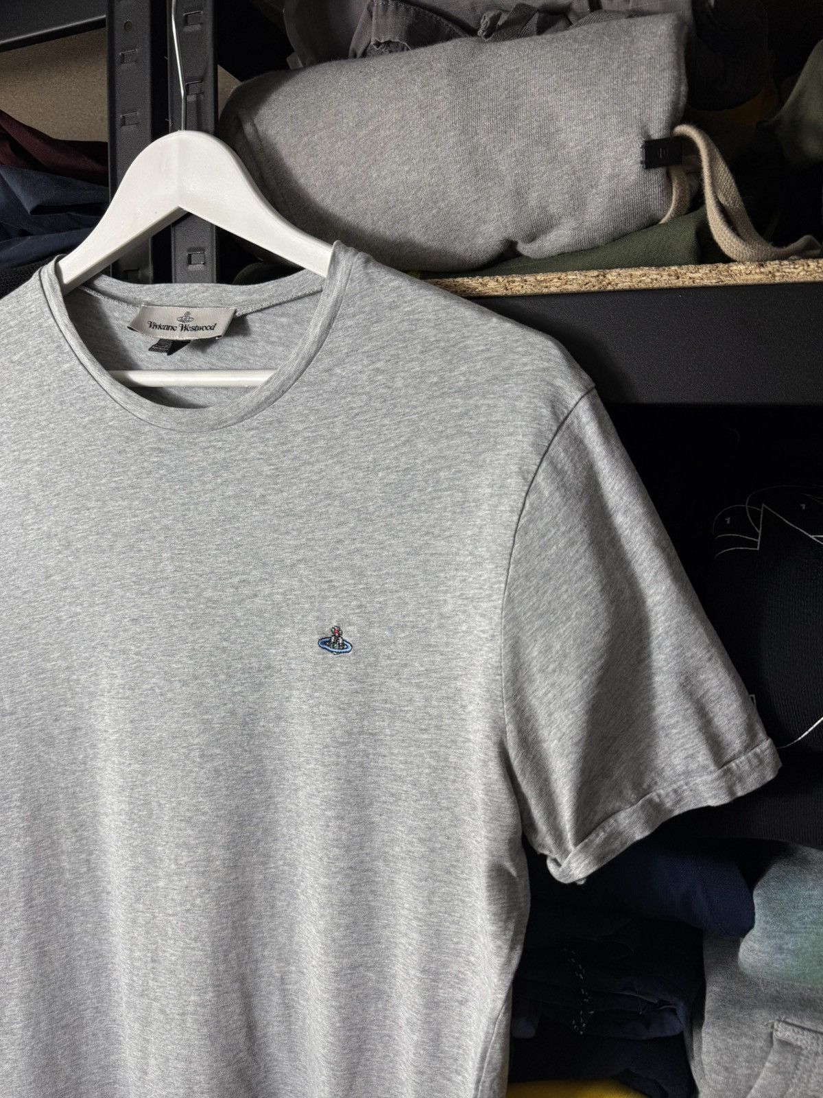 Vivienne Westwood Vivienne Westwood T Shirt Grey Orb Logo Distressed Used Size US L / EU 52-54 / 3 - 4 Thumbnail