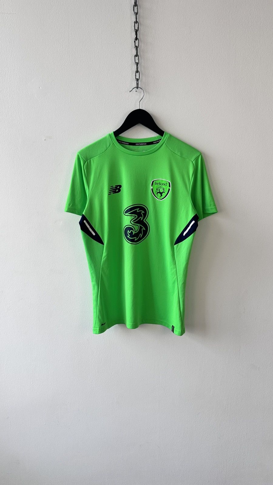 New Balance Ireland National Team New Balance NB Dry Training Top Jersey Size US M / EU 48-50 / 2 - 1 Thumbnail