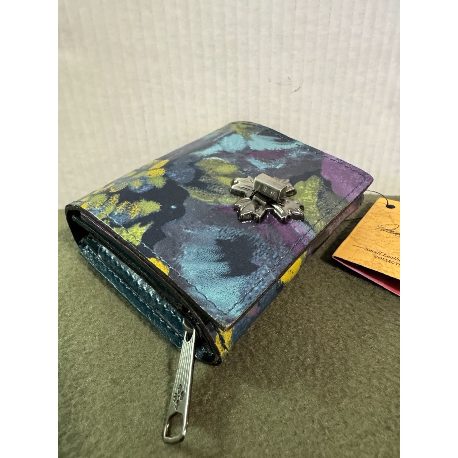 Patricia Nash Patricia Nash Alba Trifold Wallet Blueberry Harvest Floral Leather NWT RFID Wallet Small Deep Blue Nature Women Leather RFID Blocking Size ONE SIZE - 3 Thumbnail