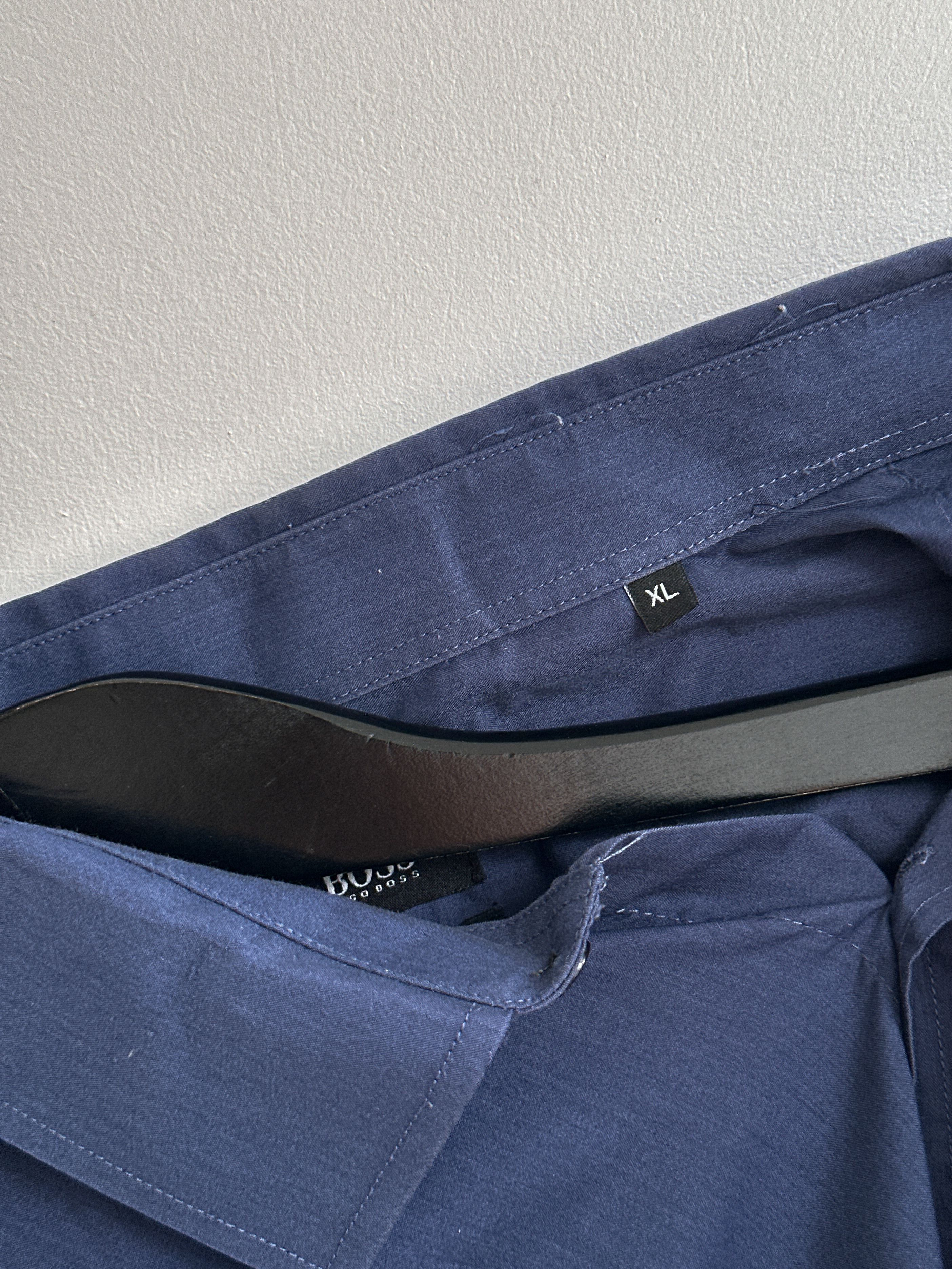 Hugo Boss Hugo Boss Blue Shirt Button Up Size US XL / EU 56 / 4 - 8 Thumbnail