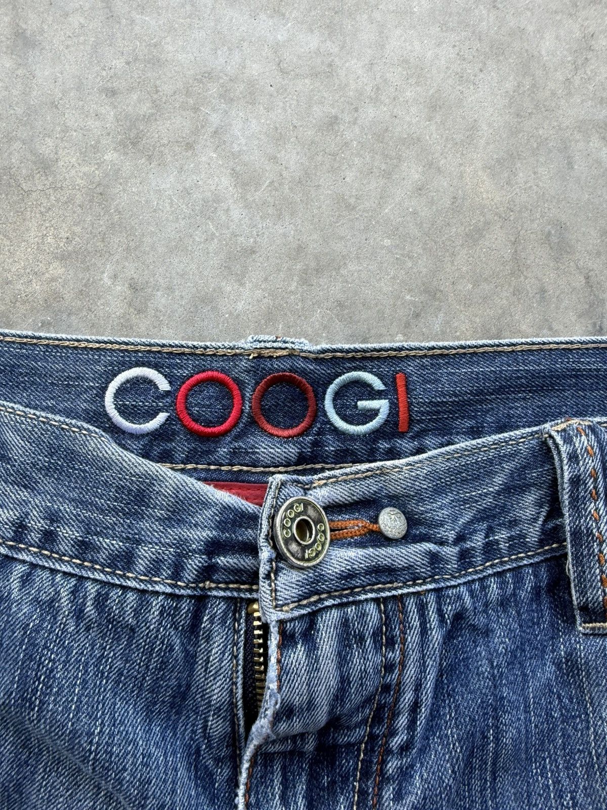 Coogi Vintage Coogi Distressed Faded Jeans Balenciaga Size US 42 / EU 58 - 6 Thumbnail