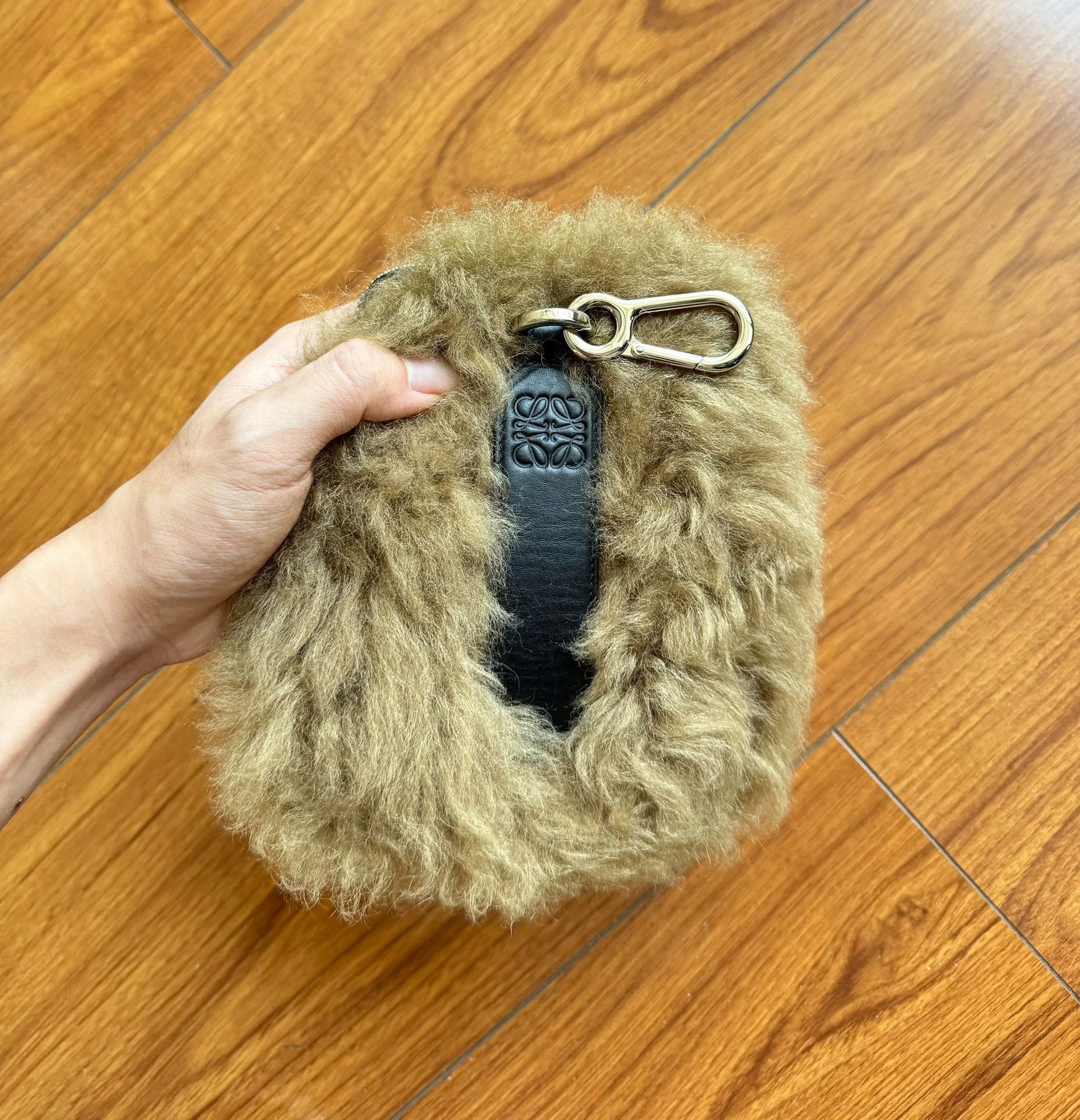 Loewe Loewe Alpaca Fur Pouch Bag - 98% New Size ONE SIZE - 2 Thumbnail
