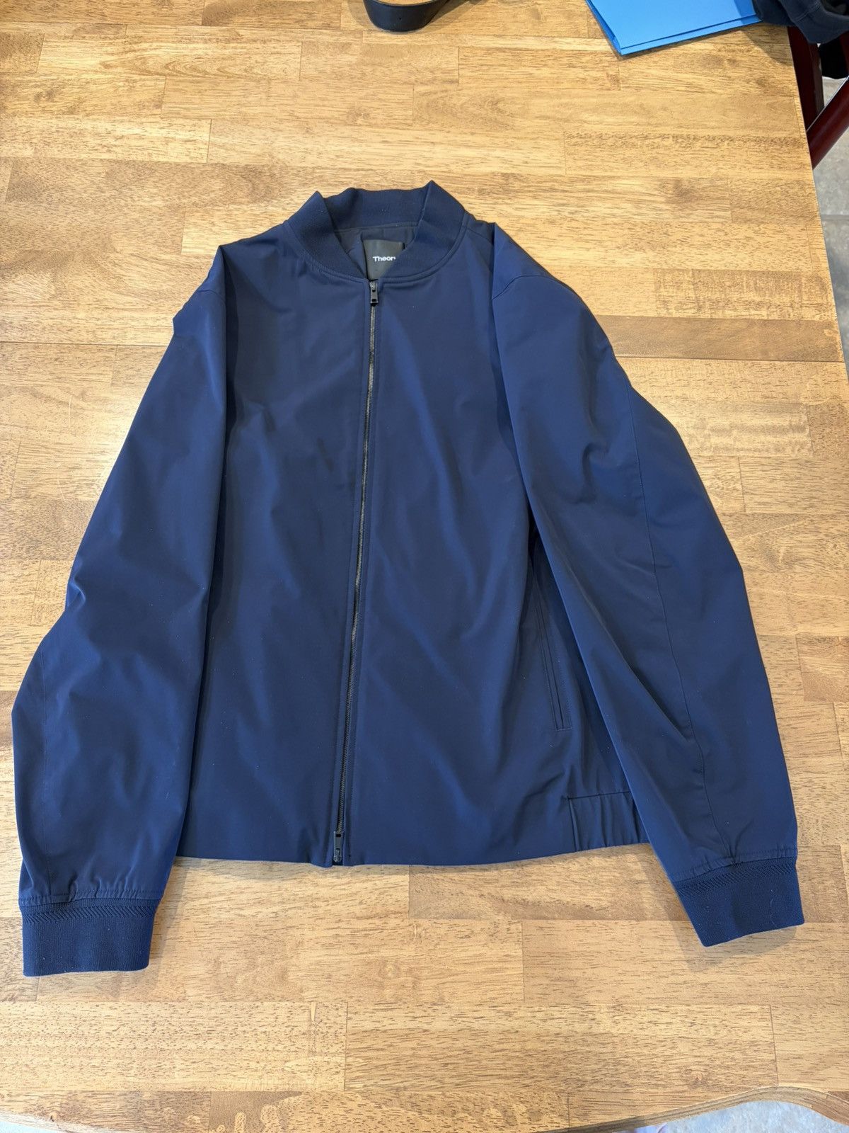 Theory Theory Bomber Jacket in Navy Size L Size US L / EU 52-54 / 3 - 1 Thumbnail