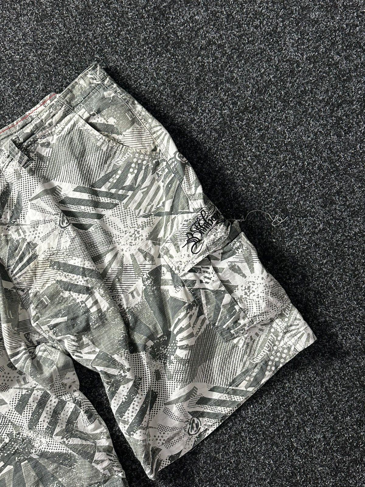 Billabong × Vintage 🚨Vintage BILLABONG OVER PRINT FLOWER Japanese Surf Shorts Size US 42 / EU 58 - 3 Thumbnail