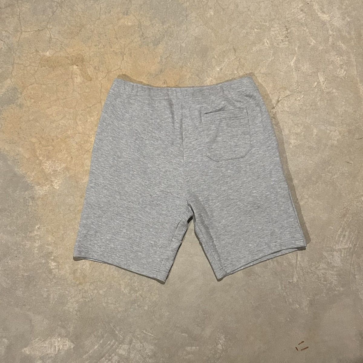 Polo Ralph Lauren × Vintage Essential Polo Ralph Lauren Chenille Patch Sweat Shorts Size US 33 - 5 Thumbnail