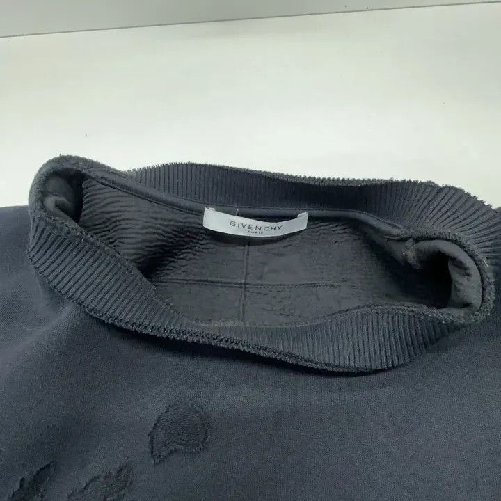 Givenchy Givenchy Givenchy Black Distressed Sweatshirt for Unisex - Size US M / EU 48-50 / 2 - 5 Thumbnail