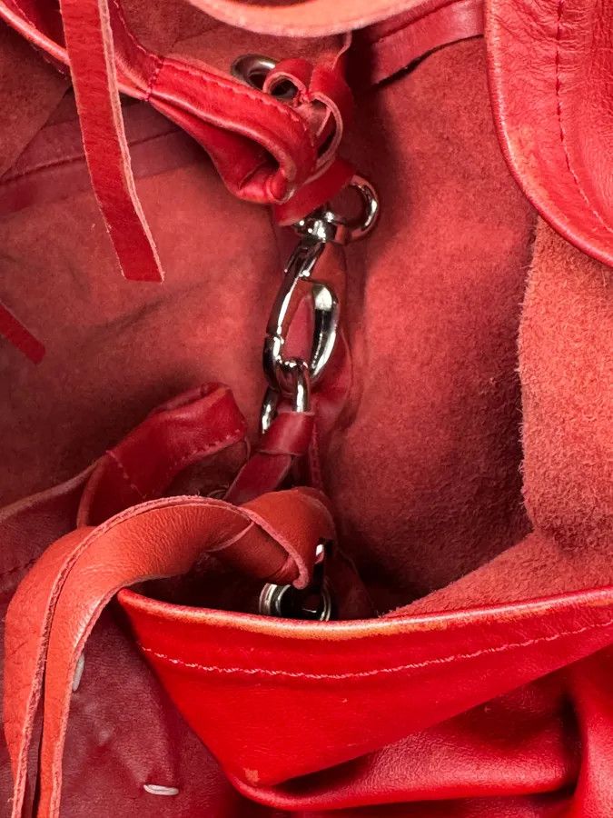 Maison Margiela 2010s Maison Martin Margiela Red Leather Contemporary Handle Bag Size ONE SIZE - 11 Thumbnail
