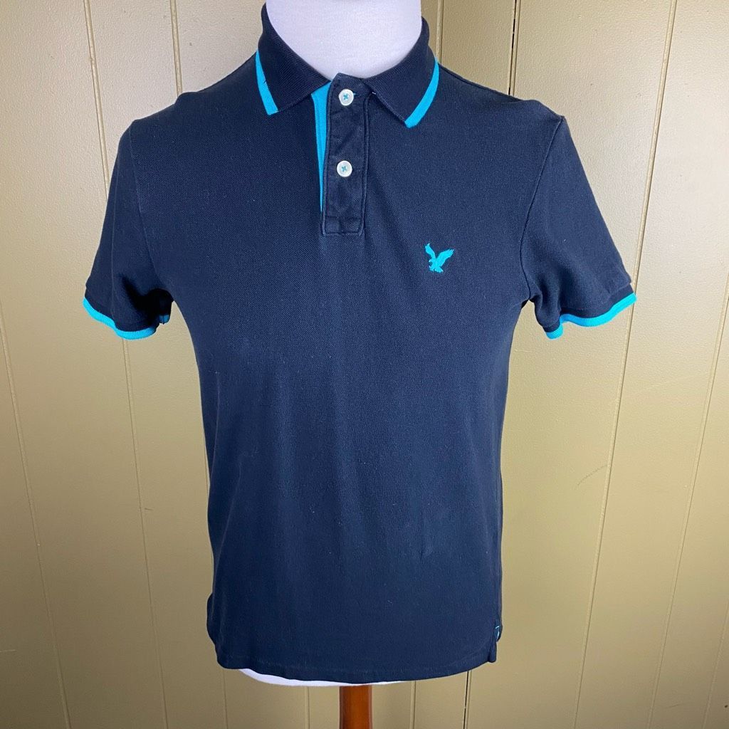 American Eagle Outfitters American Eagle Outfitters men M classic fit shirt sleeve 2 b Size US M / EU 48-50 / 2 - 1 Thumbnail