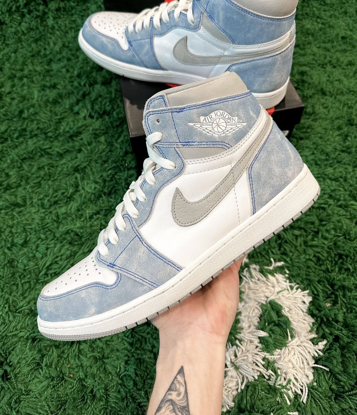 Jordan 1 Retro High Og Hyper Royal | Grailed