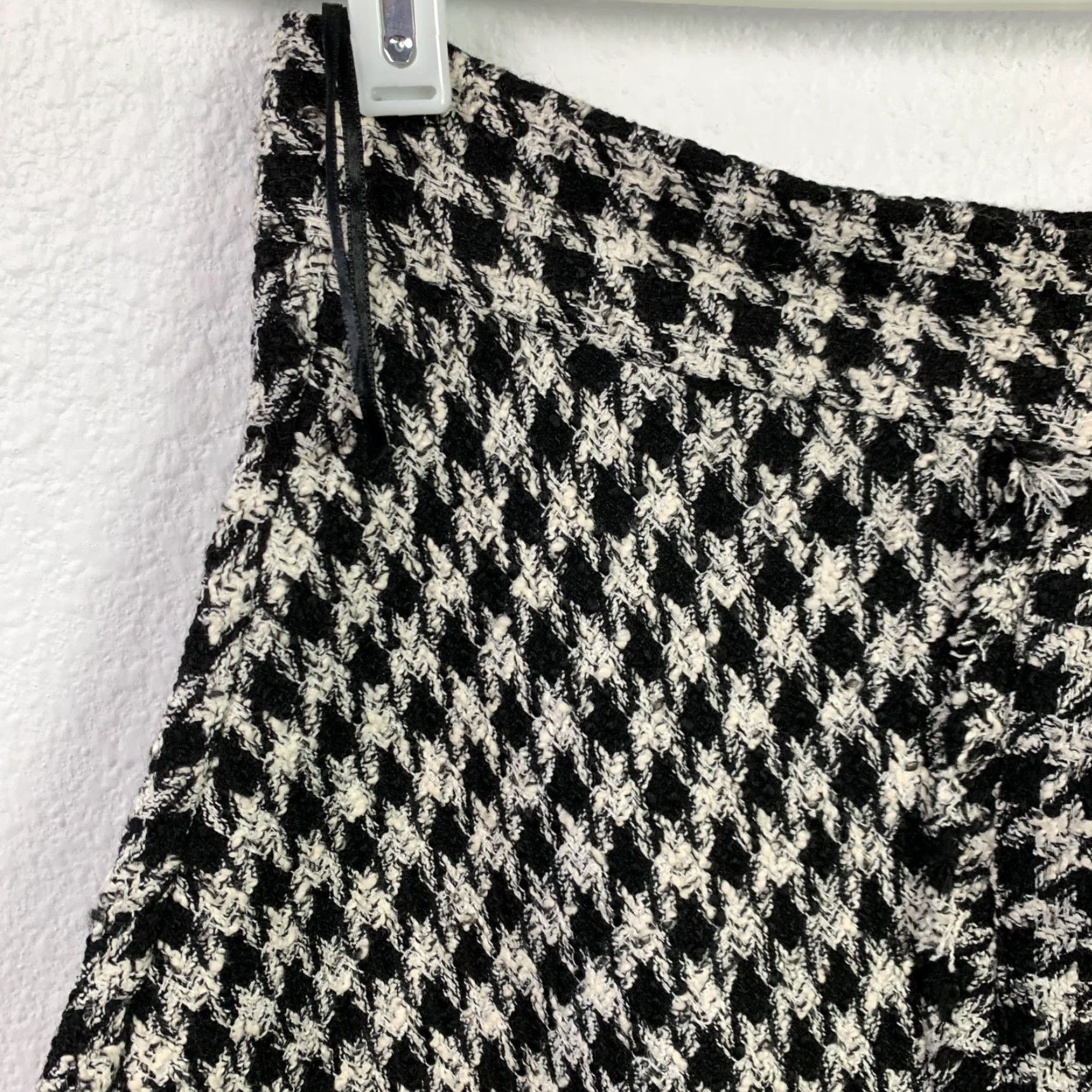 Zara VINTAGE Zara Black Cream White Houndstooth Tweed Dark Academia Midi A-Line Skirt Medium Size 32" / US 10 / IT 46 - 3 Thumbnail