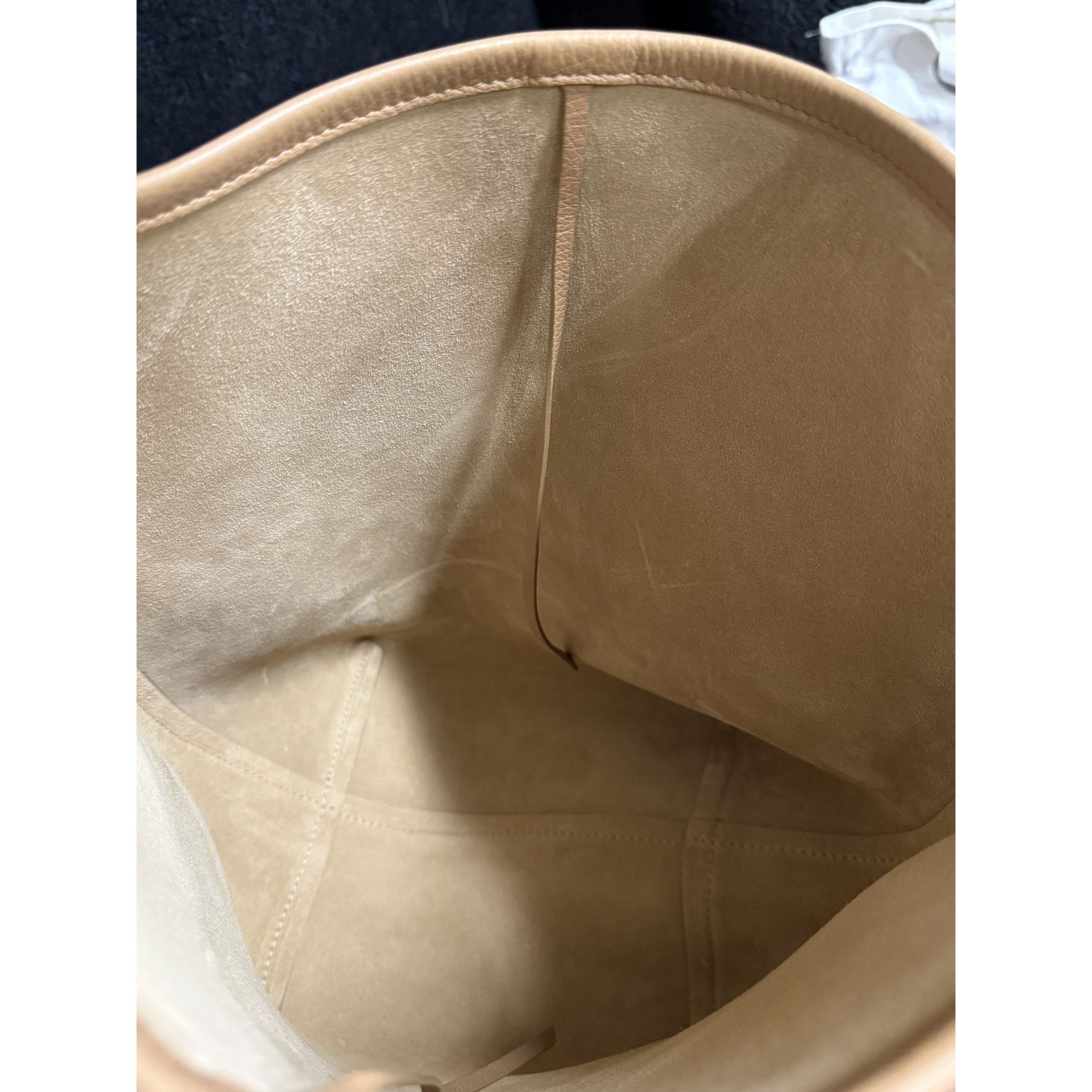 The Row The Row Beige Leather Bucket Bag Made In Italy With Suede In Size ONE SIZE - 12 Thumbnail