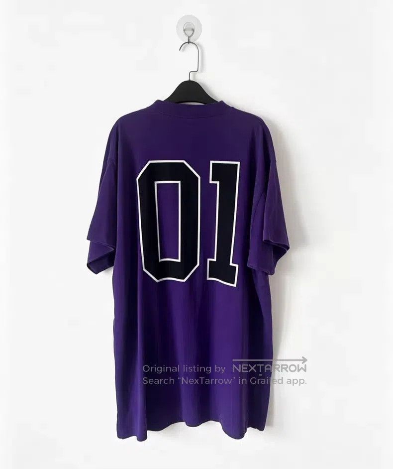 Balenciaga Balenciaga Number 1 jersey short sleeve T-shirt Size US S / EU 44-46 / 1 - 2 Thumbnail